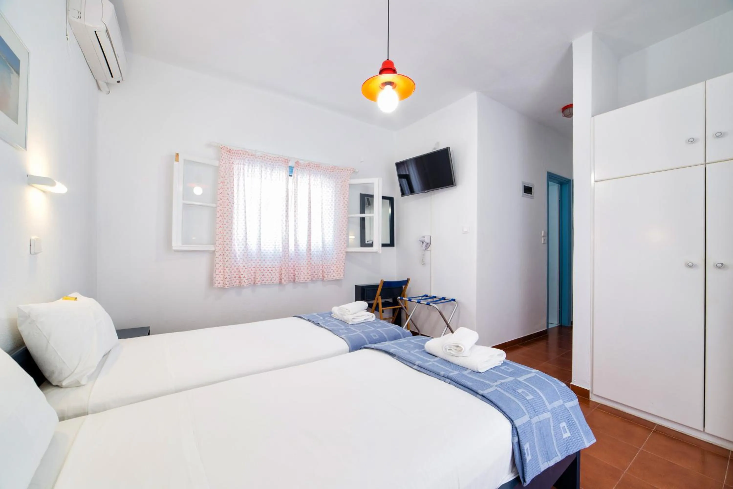 Bedroom, Bed in Fivos Apartments