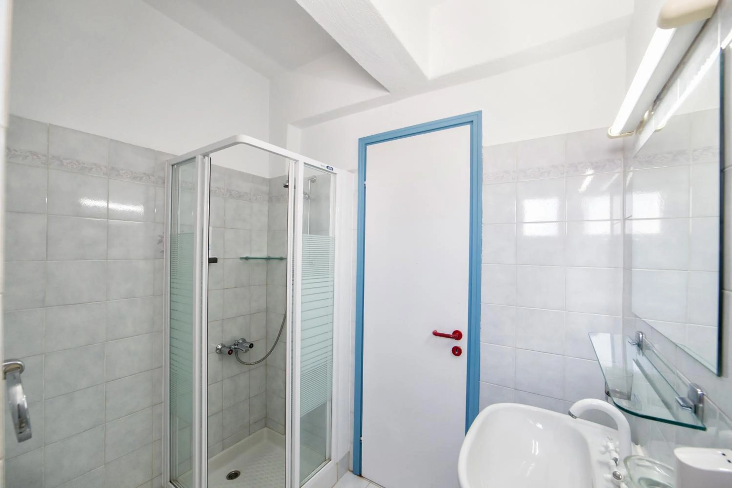 Bathroom in Fivos Apartments