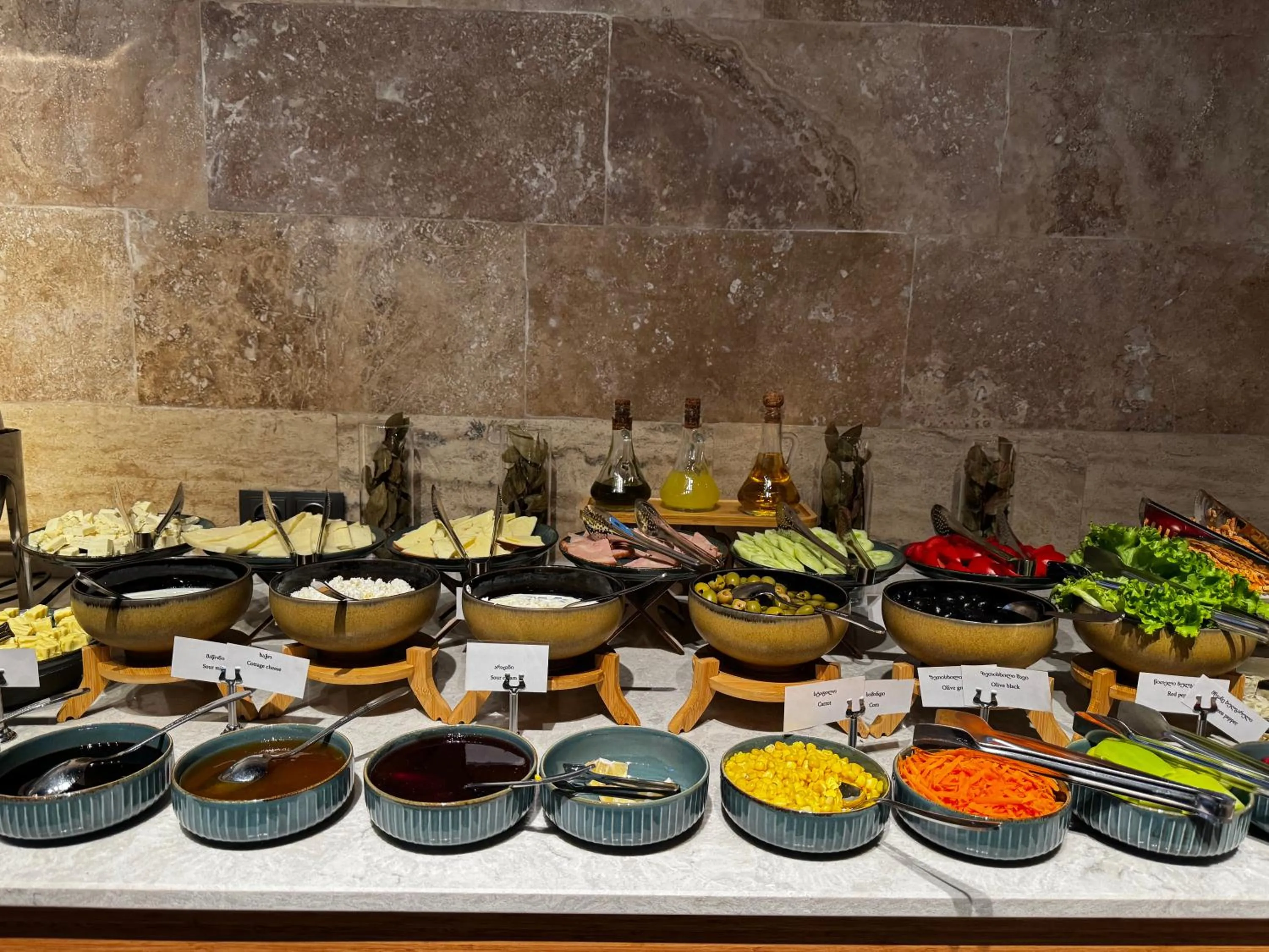 Breakfast in New Wave Apart-Hotel