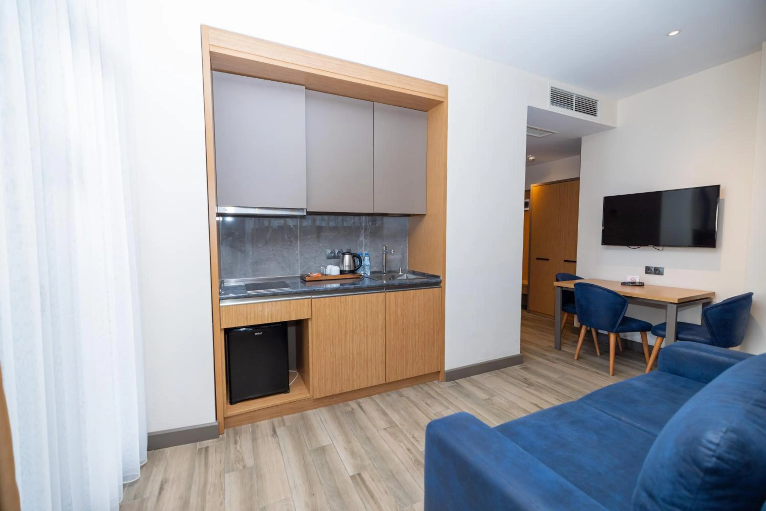 Property building in New Wave Apart-Hotel