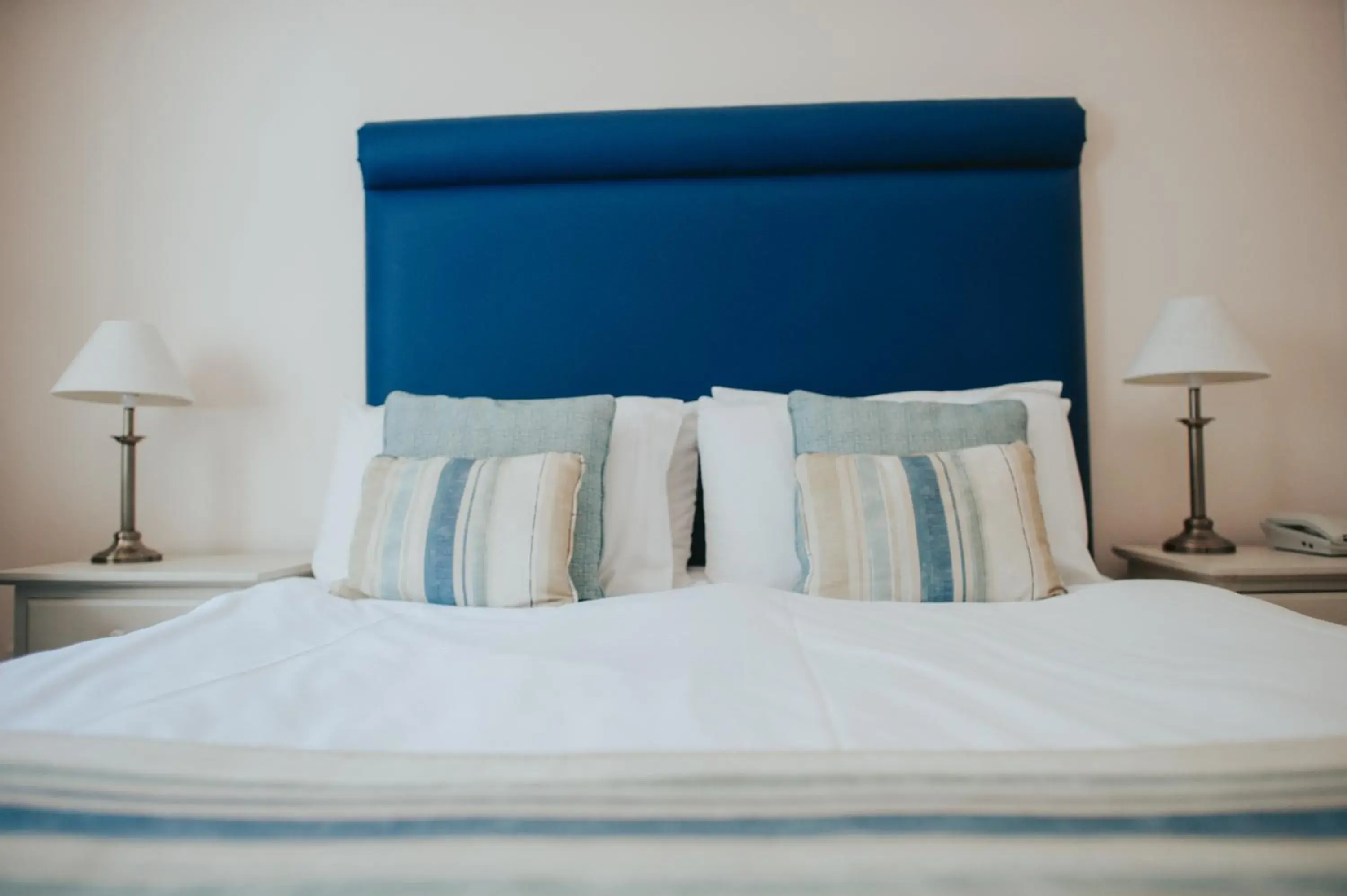 Bedroom, Bed in The Lordleaze Hotel And Restaurant Bedroom, Bed in The Lordleaze Hotel And Restaurant