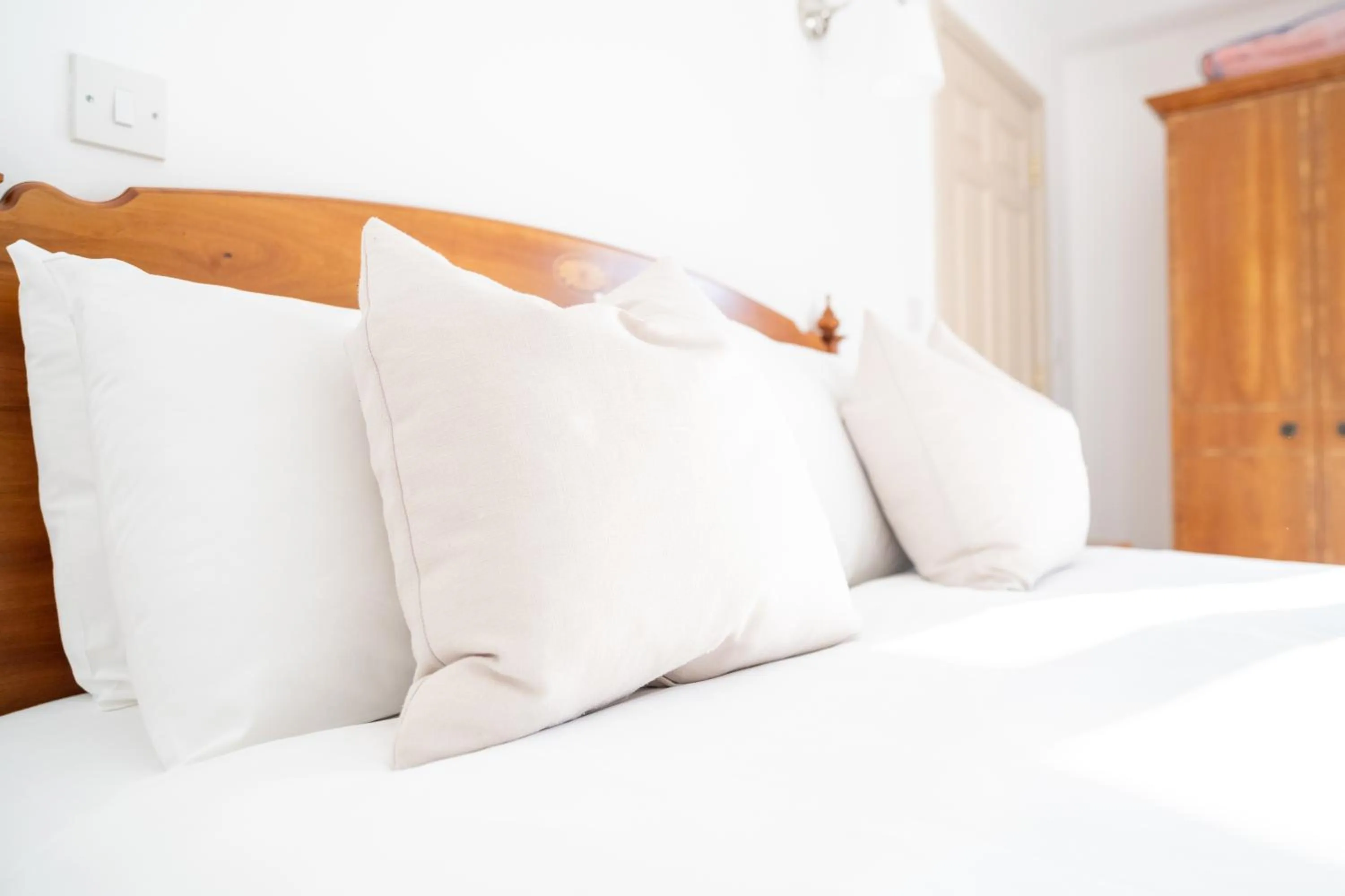 Bedroom, Bed in The Lordleaze Hotel And Restaurant