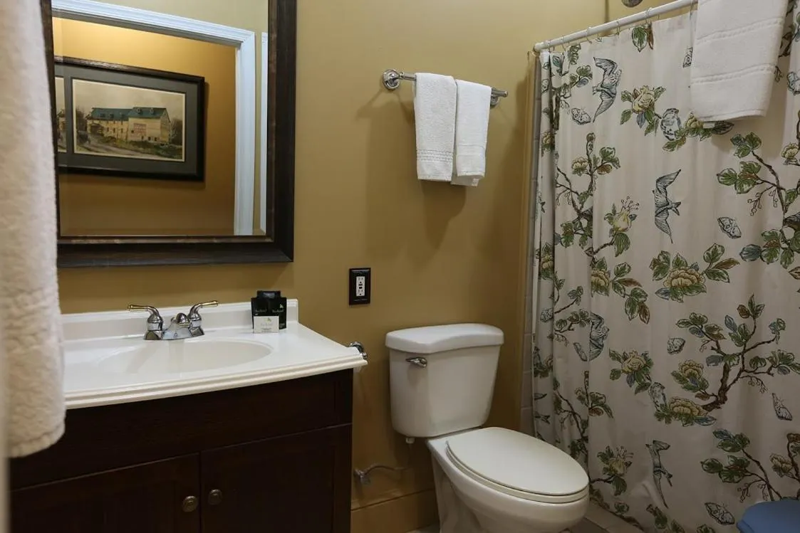 The Lafayette Inn & Restaurant