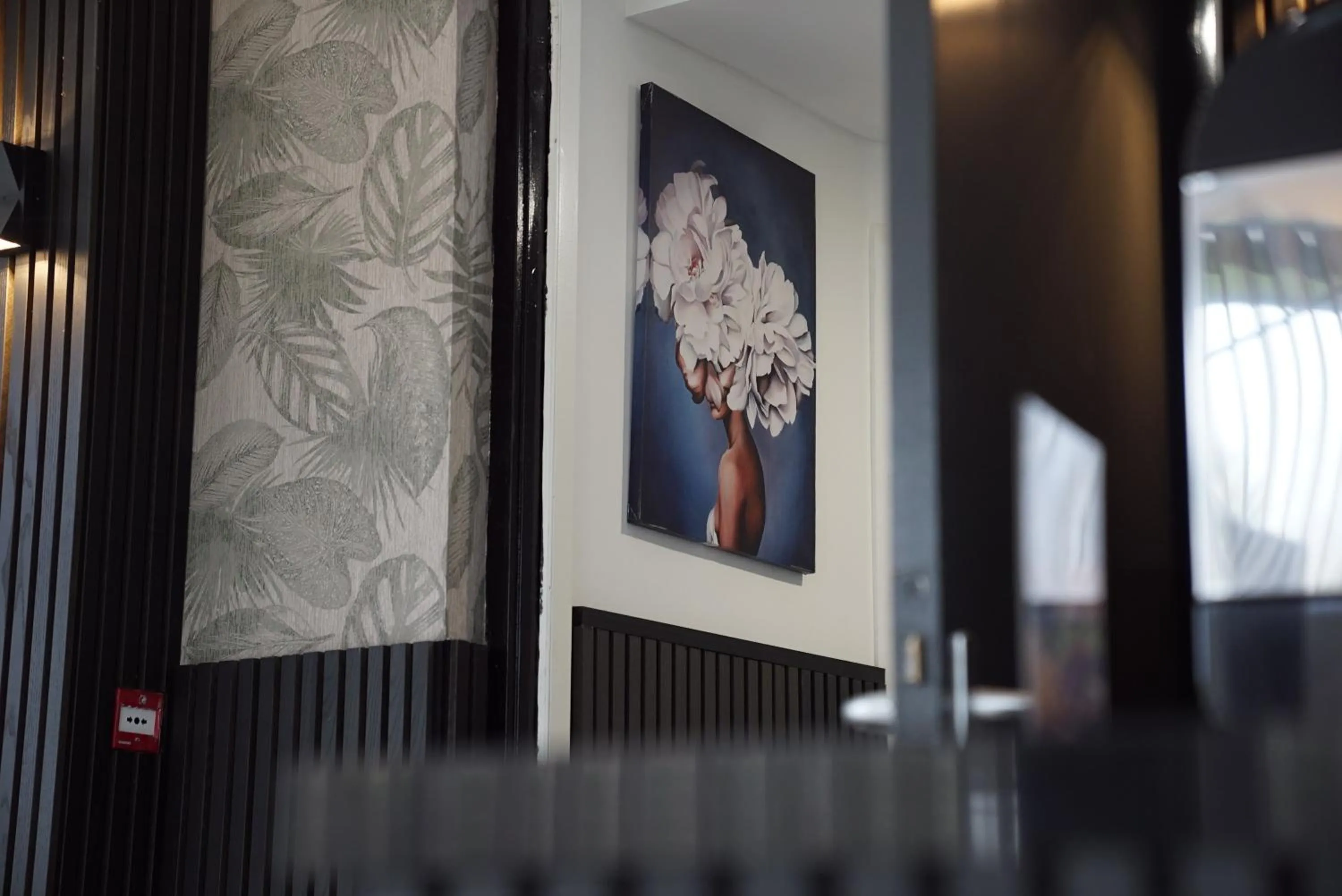 Decorative detail in MA Airport Hotel