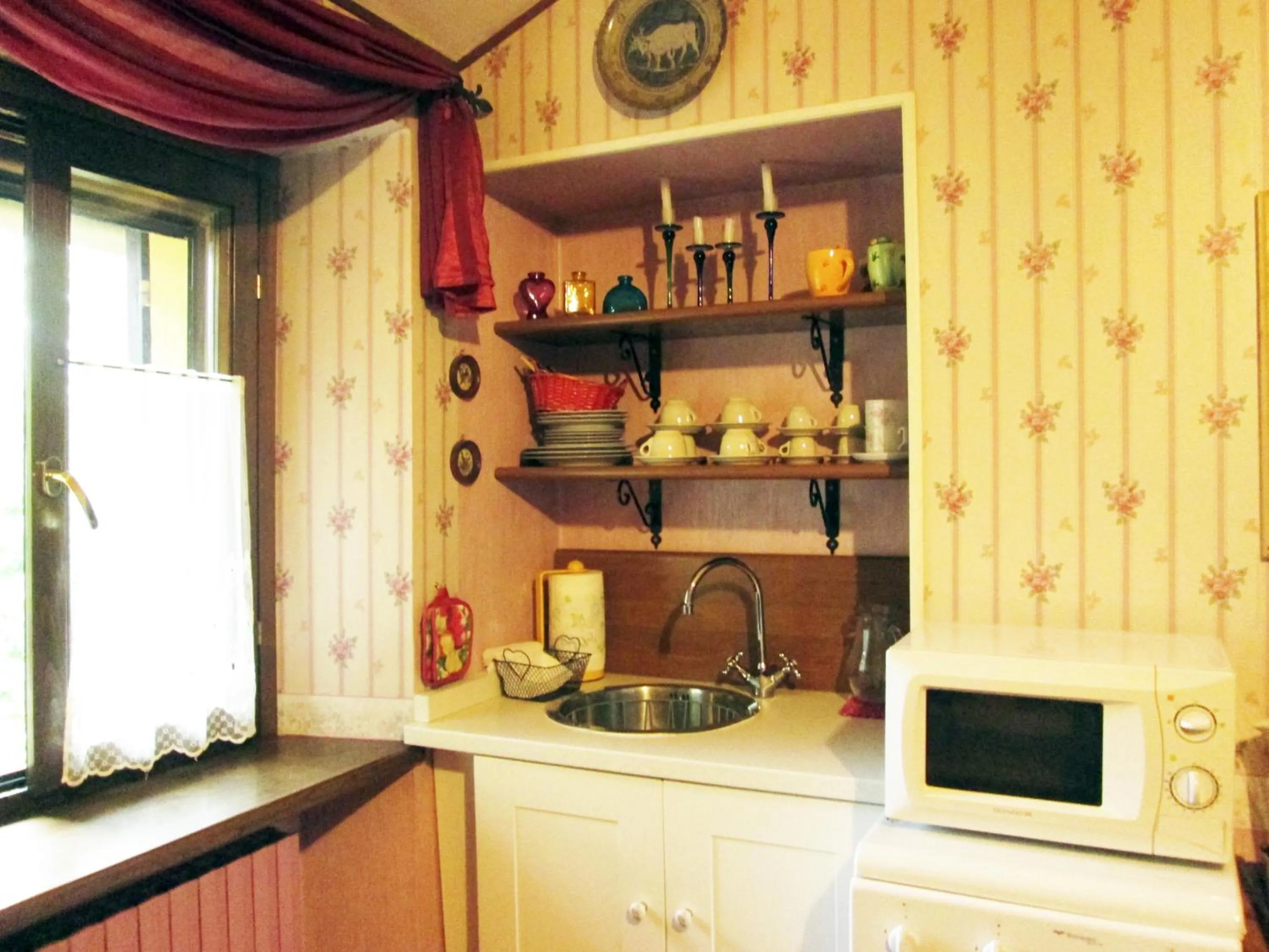 Communal lounge/ TV room in B&B Piceno