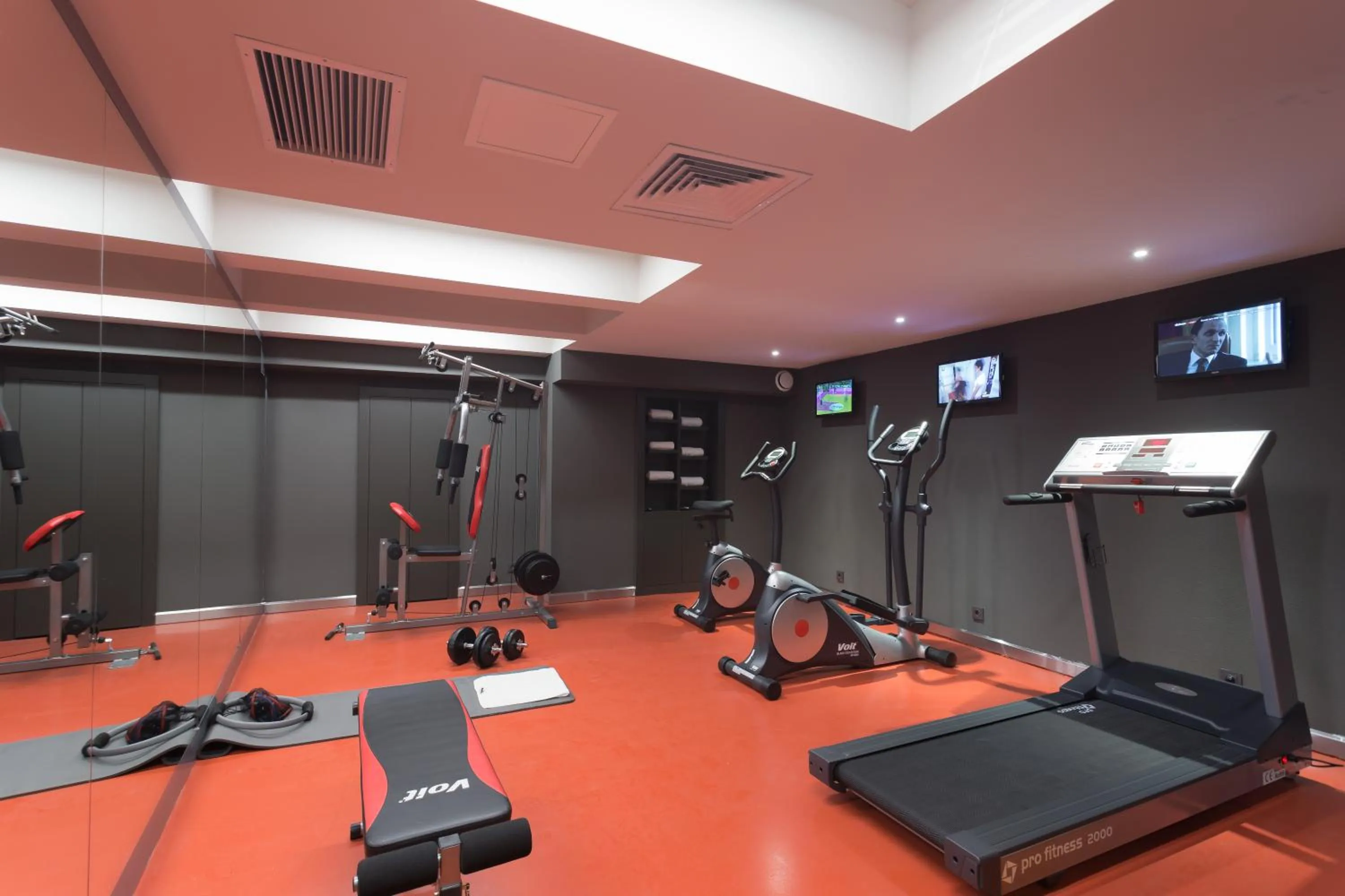 Massage in Check Inn Suite Hotel & SPA