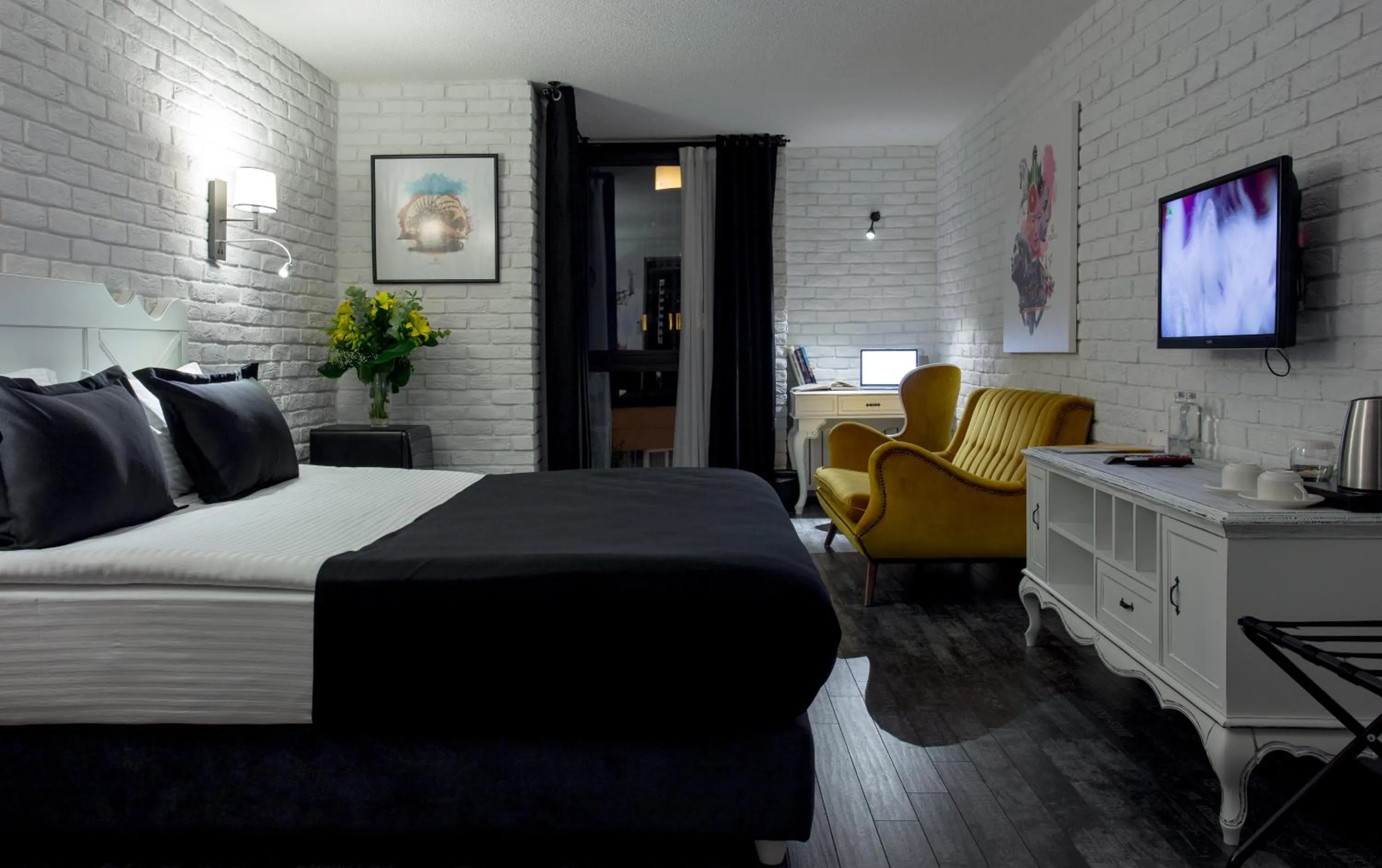 Bed in Check Inn Suite Hotel & SPA