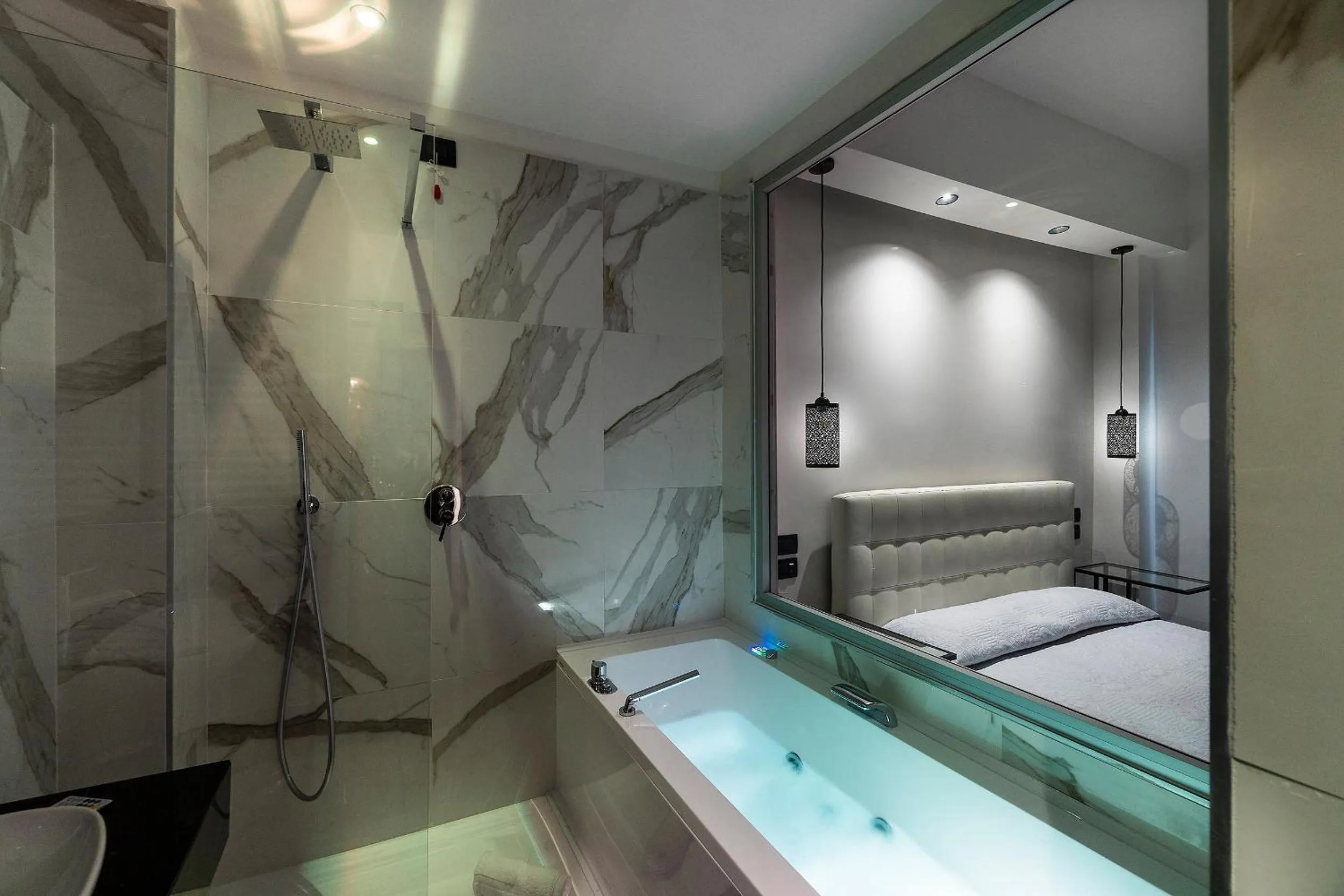 Hot Tub in Chez Anna B&B - Adults only