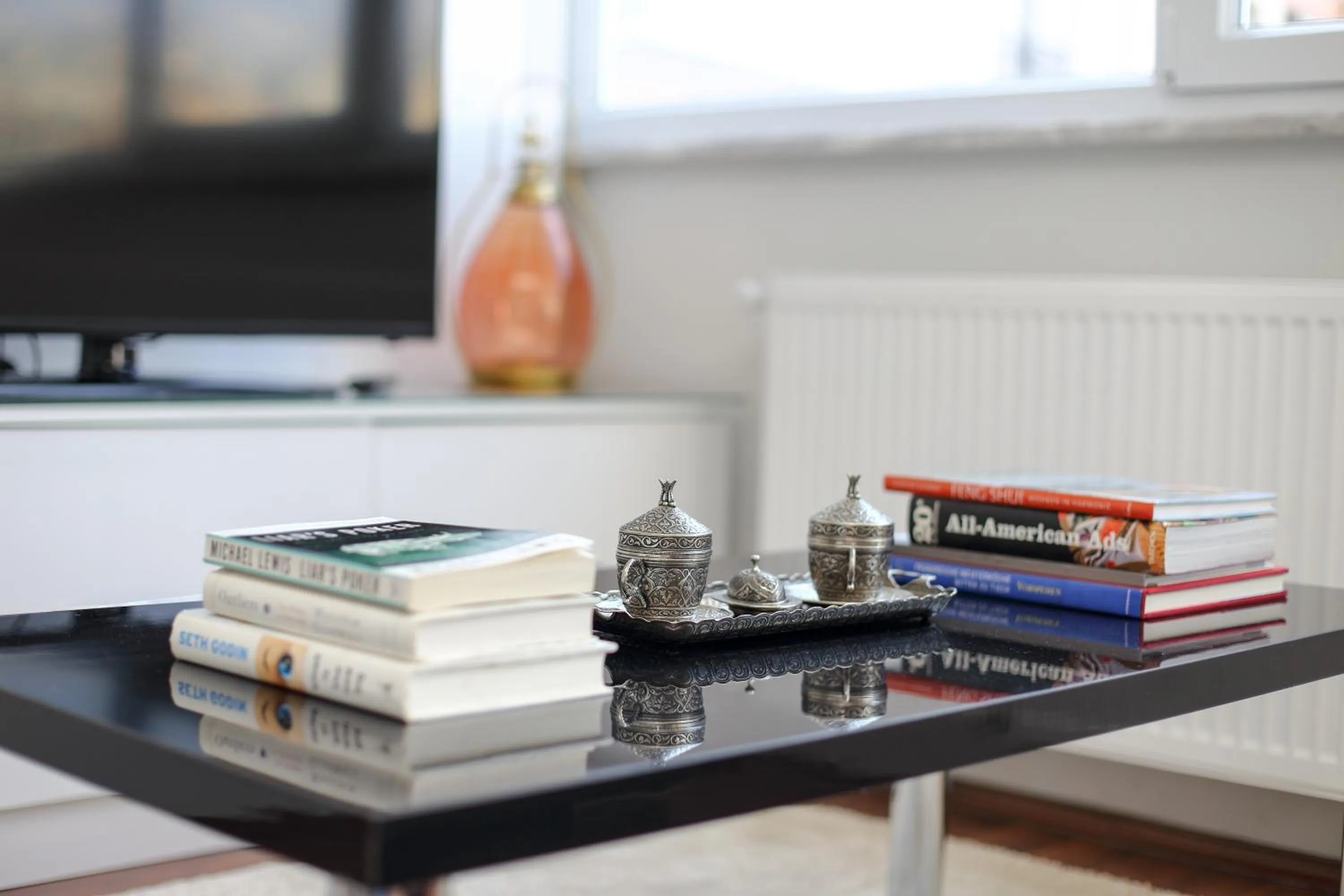 TV and multimedia in Patika Suites