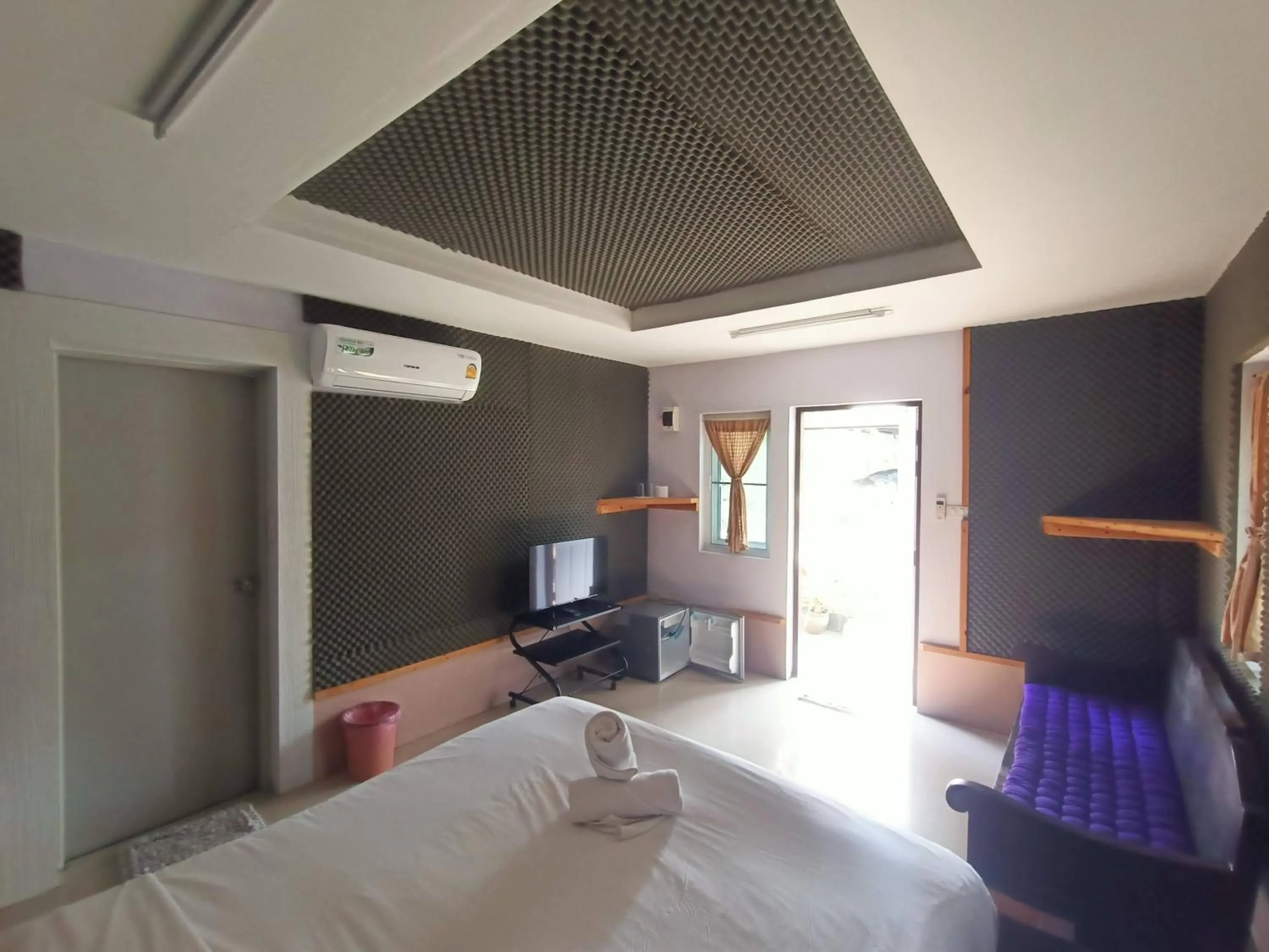 Pak Dee Resort