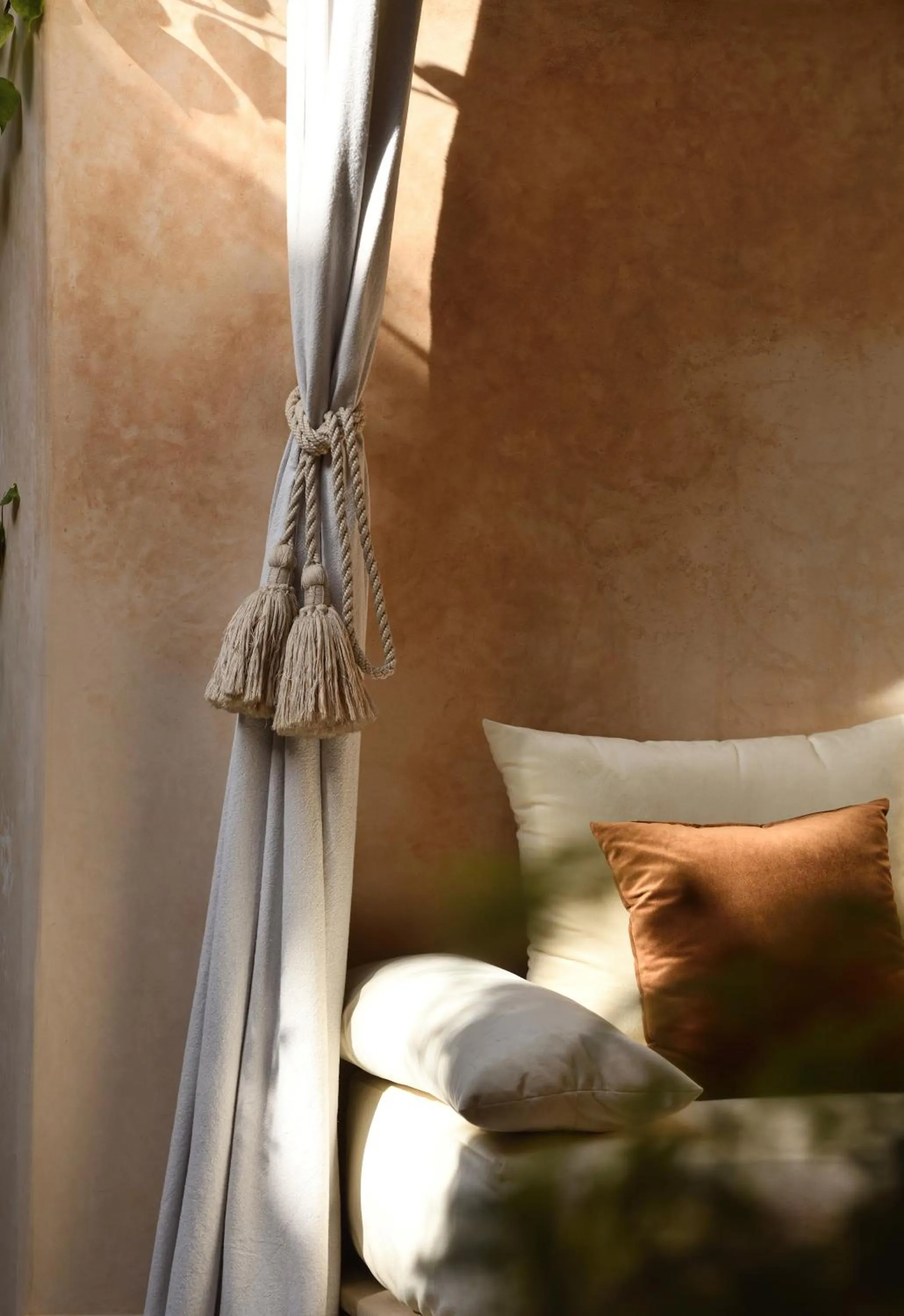 Decorative detail, Bed in Riad L'Aziza