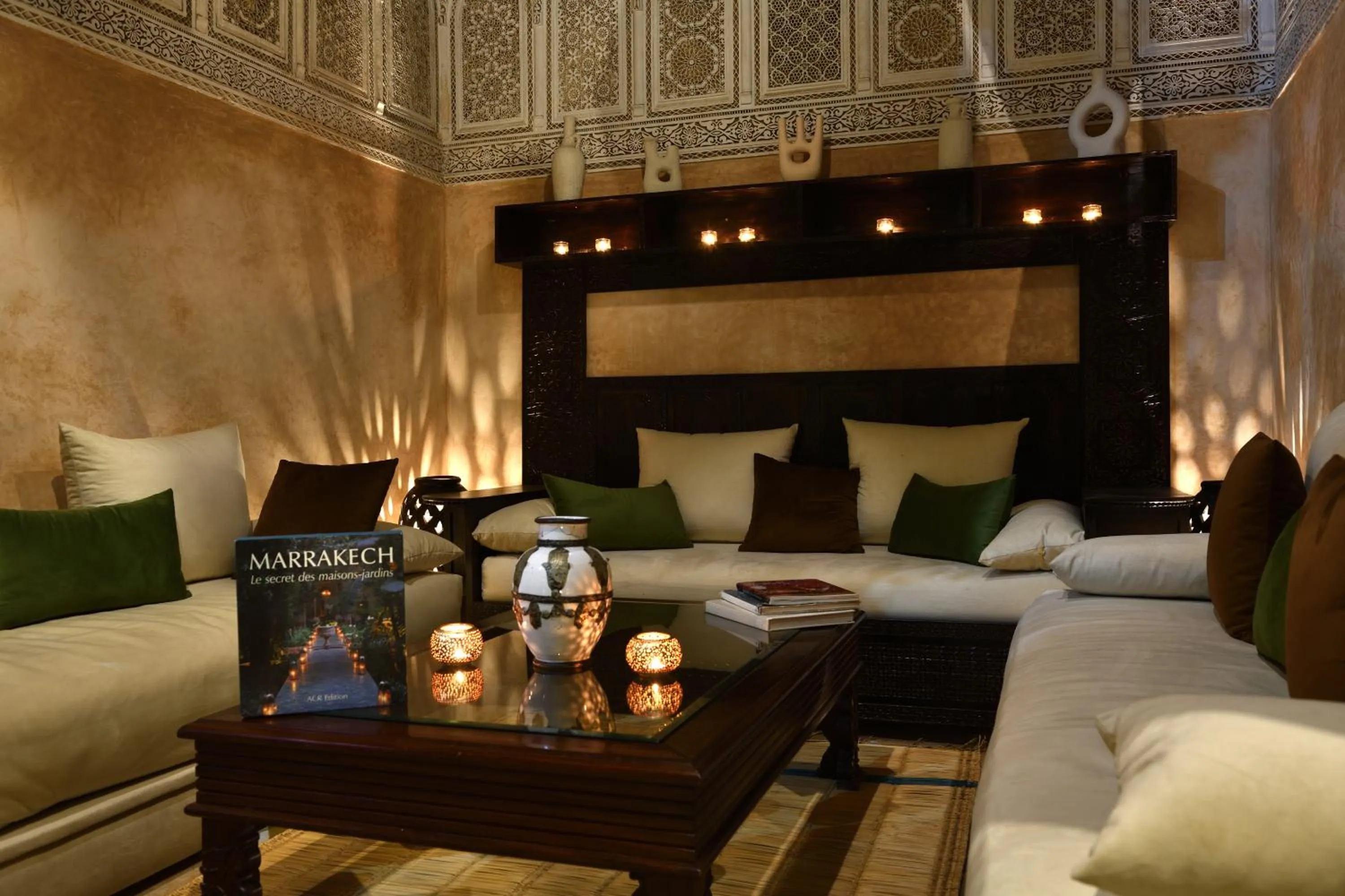 Seating area in Riad L'Aziza