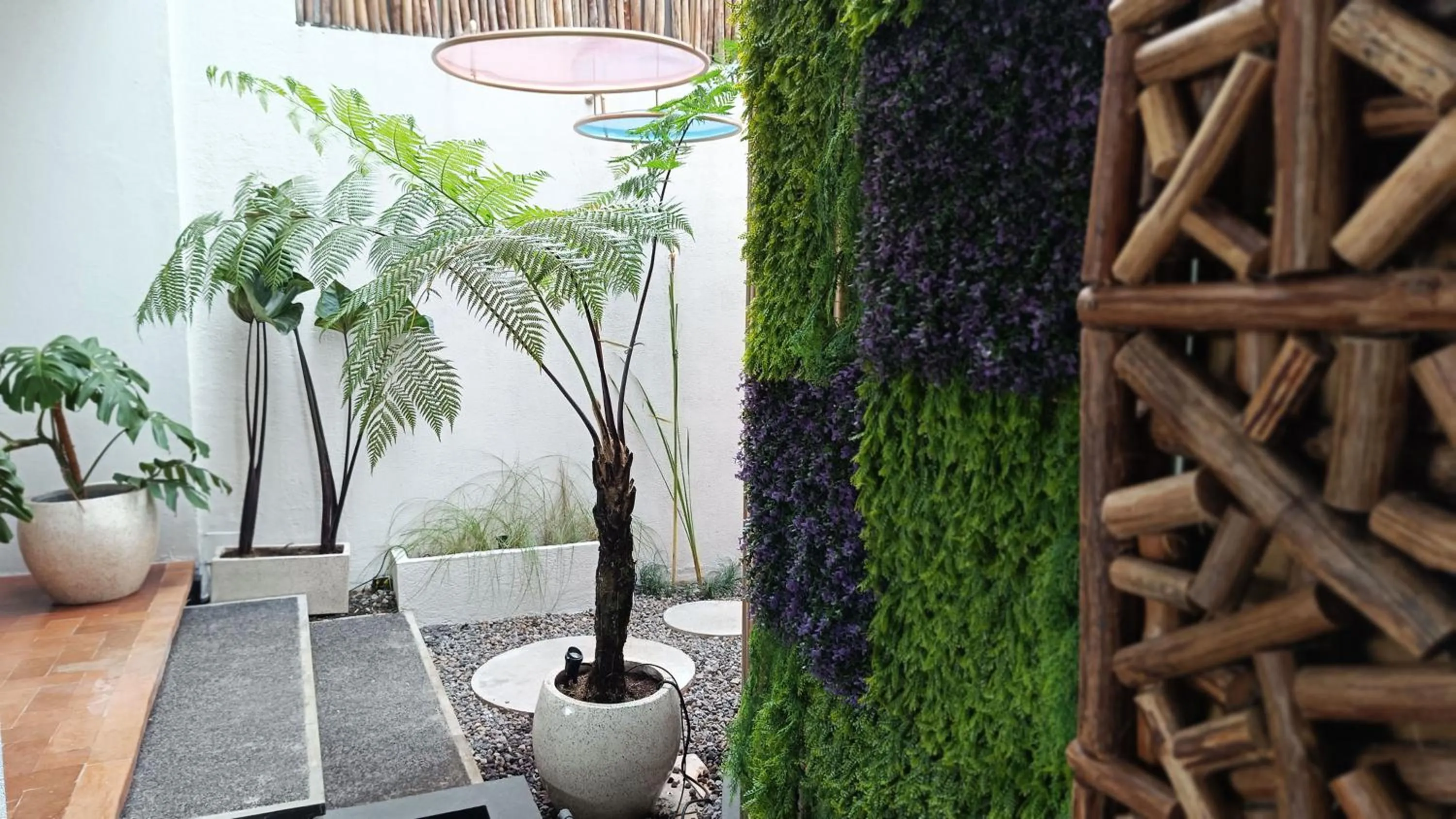 Garden view in Sangkar Cottage & Eatery