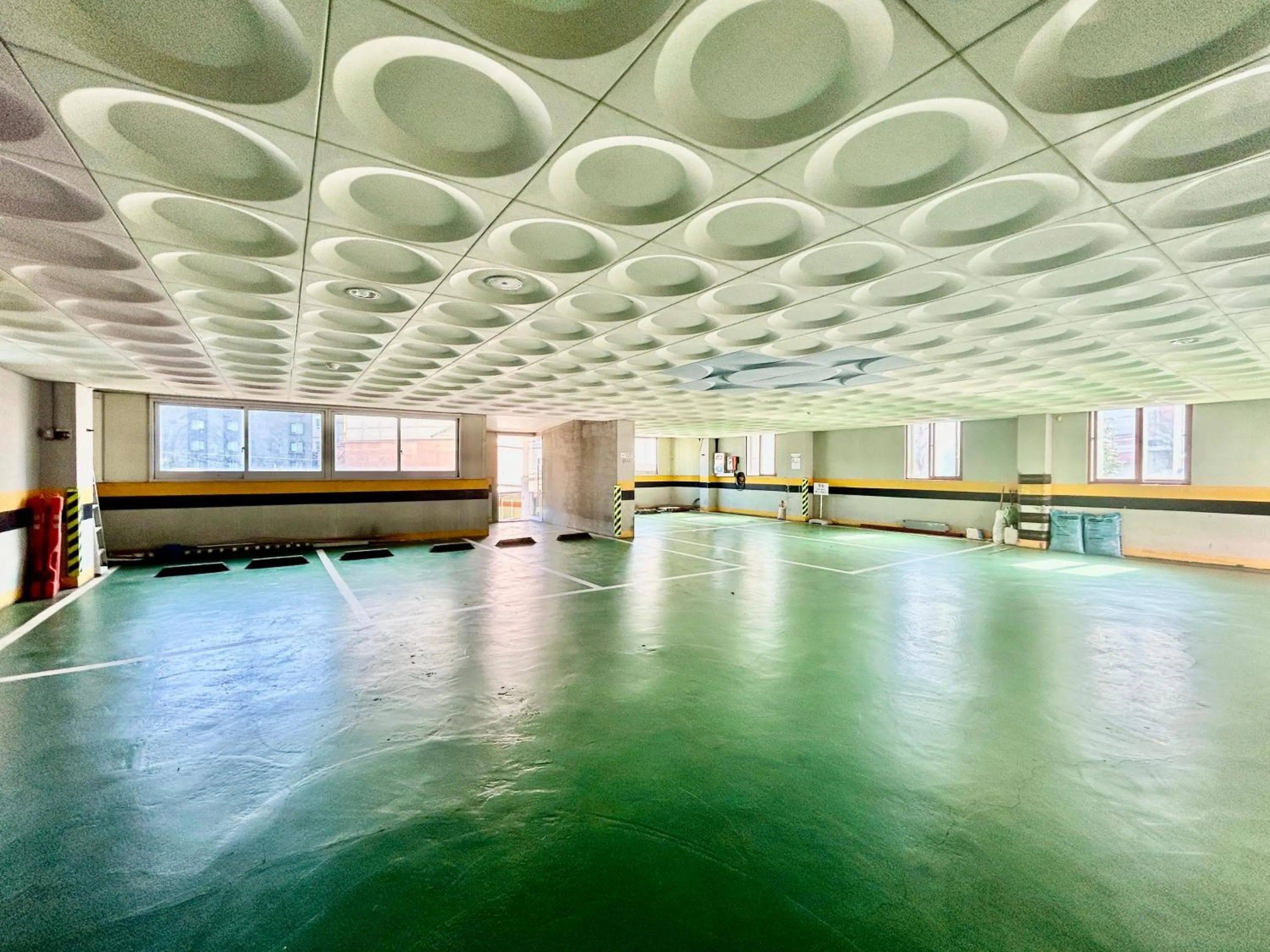 Parking in Prada motel