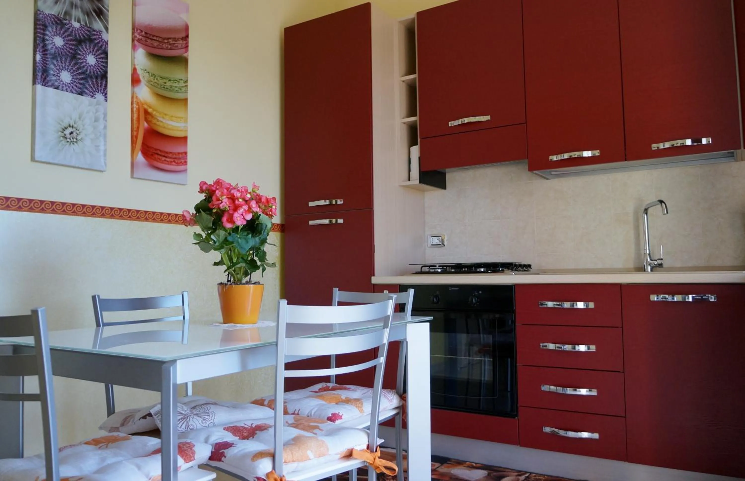 Kitchen or kitchenette in B&B Lo Sparviero