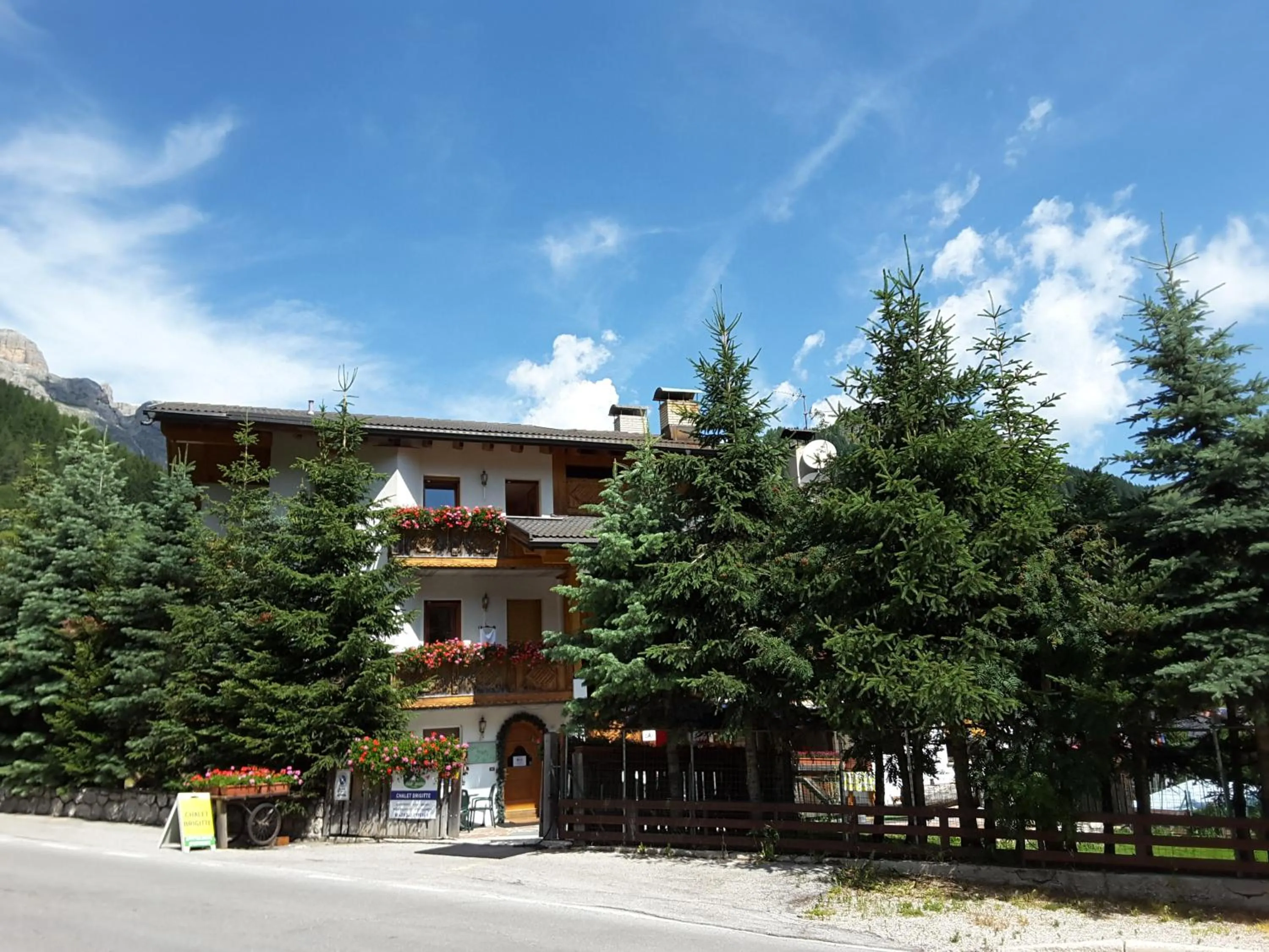 B&B Chalet Brigitte Hike & Bike