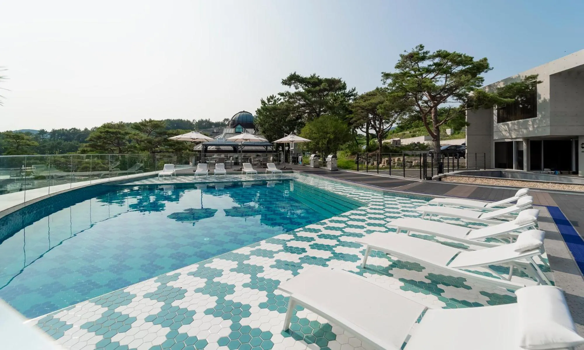 Swimming pool in Goseong hansan marina