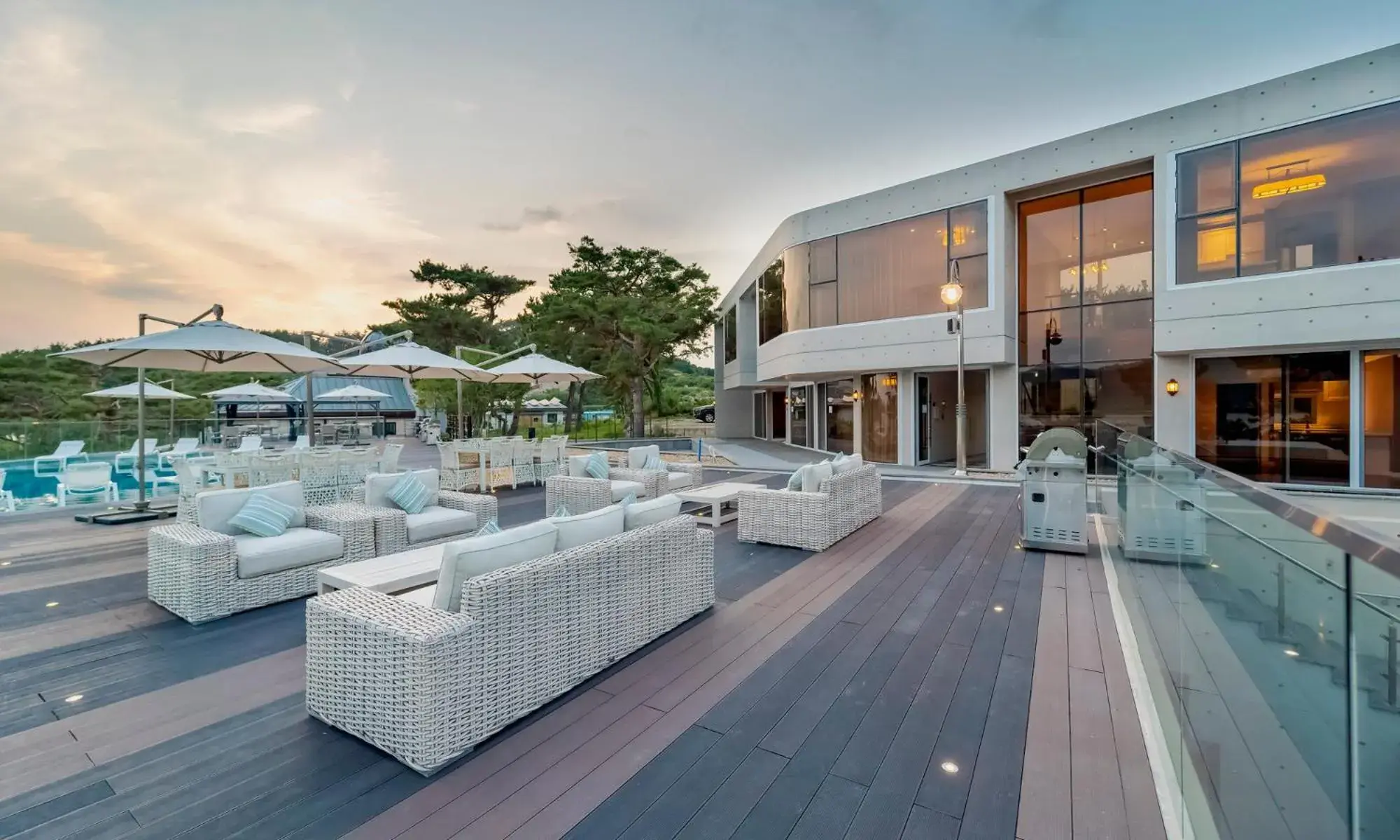 Property building in Goseong hansan marina Property building in Goseong hansan marina