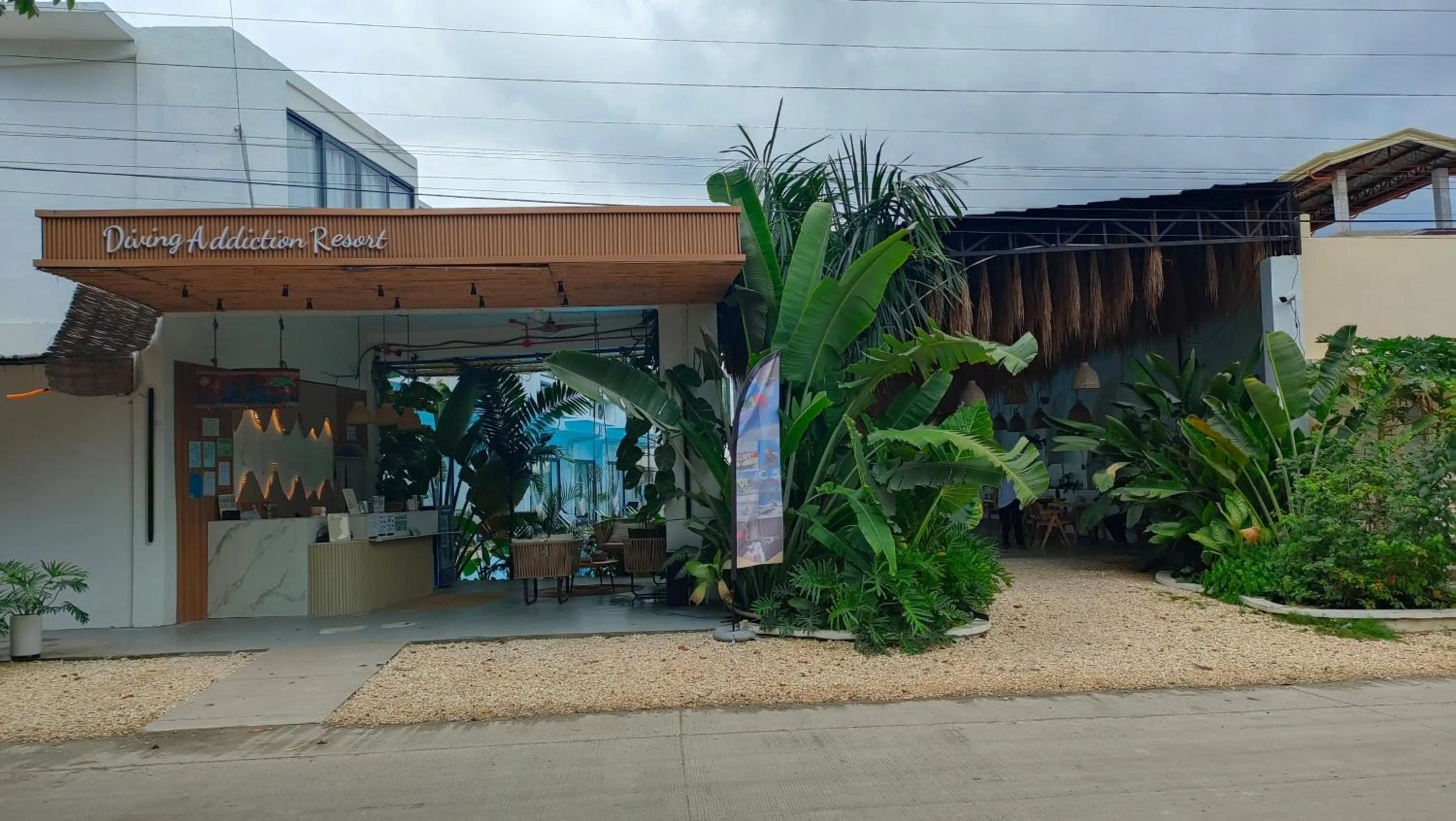 Property building in Diving Addiction Resort