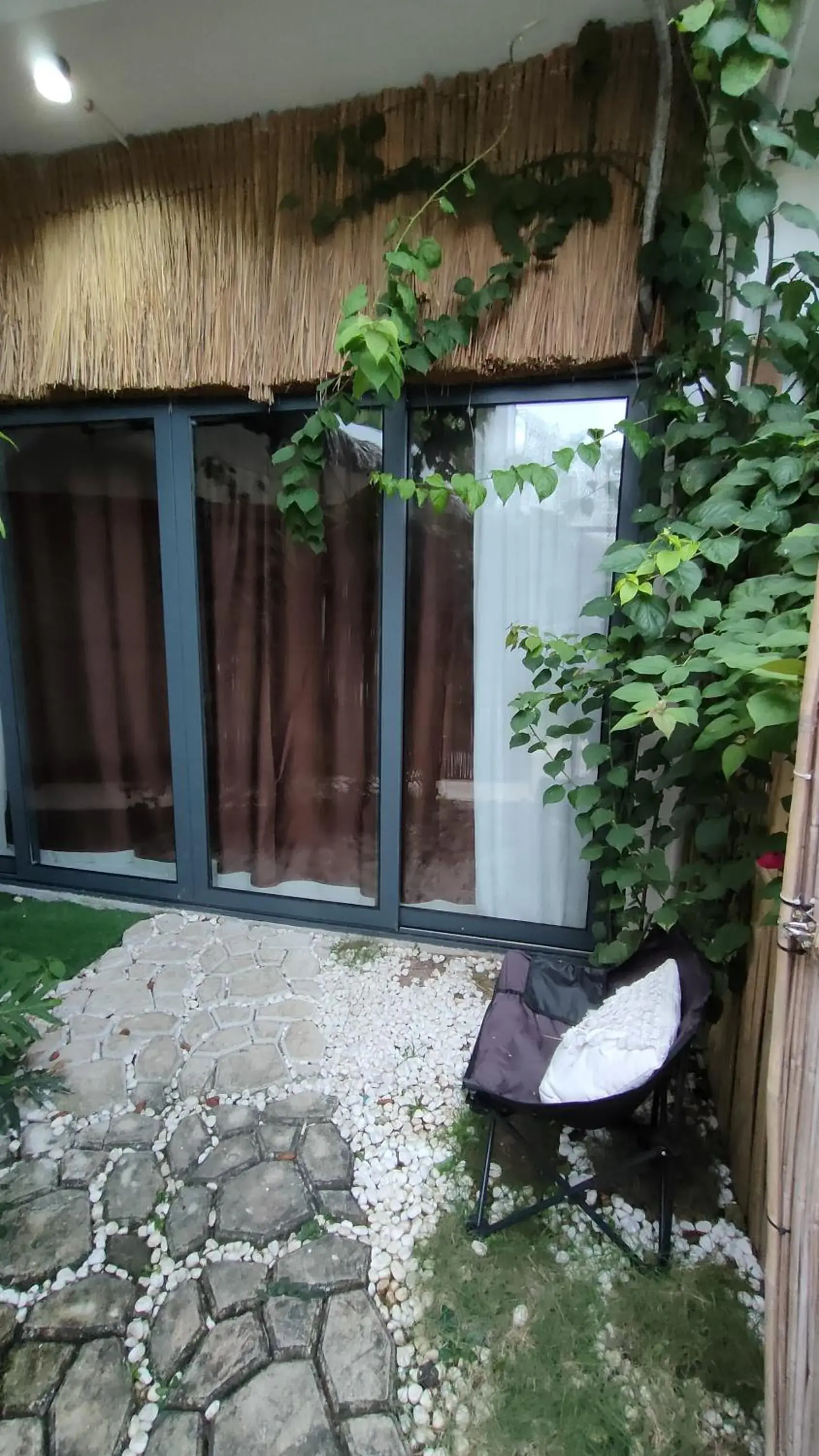 Garden view in Diving Addiction Resort Garden view in Diving Addiction Resort