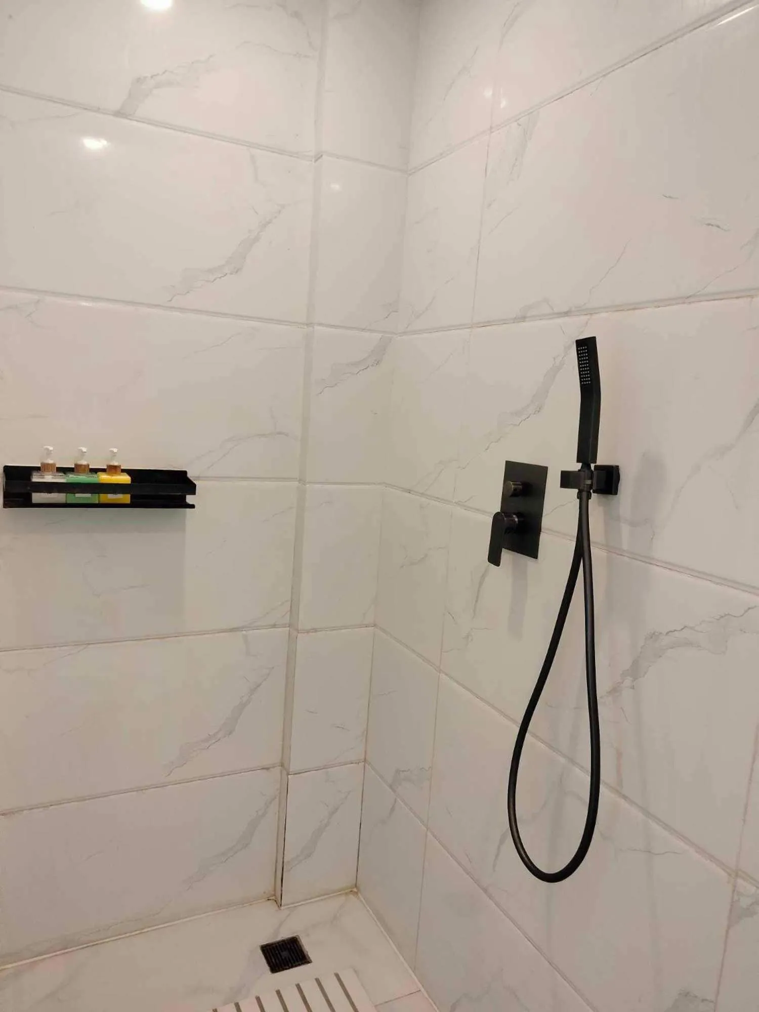 Shower in Diving Addiction Resort