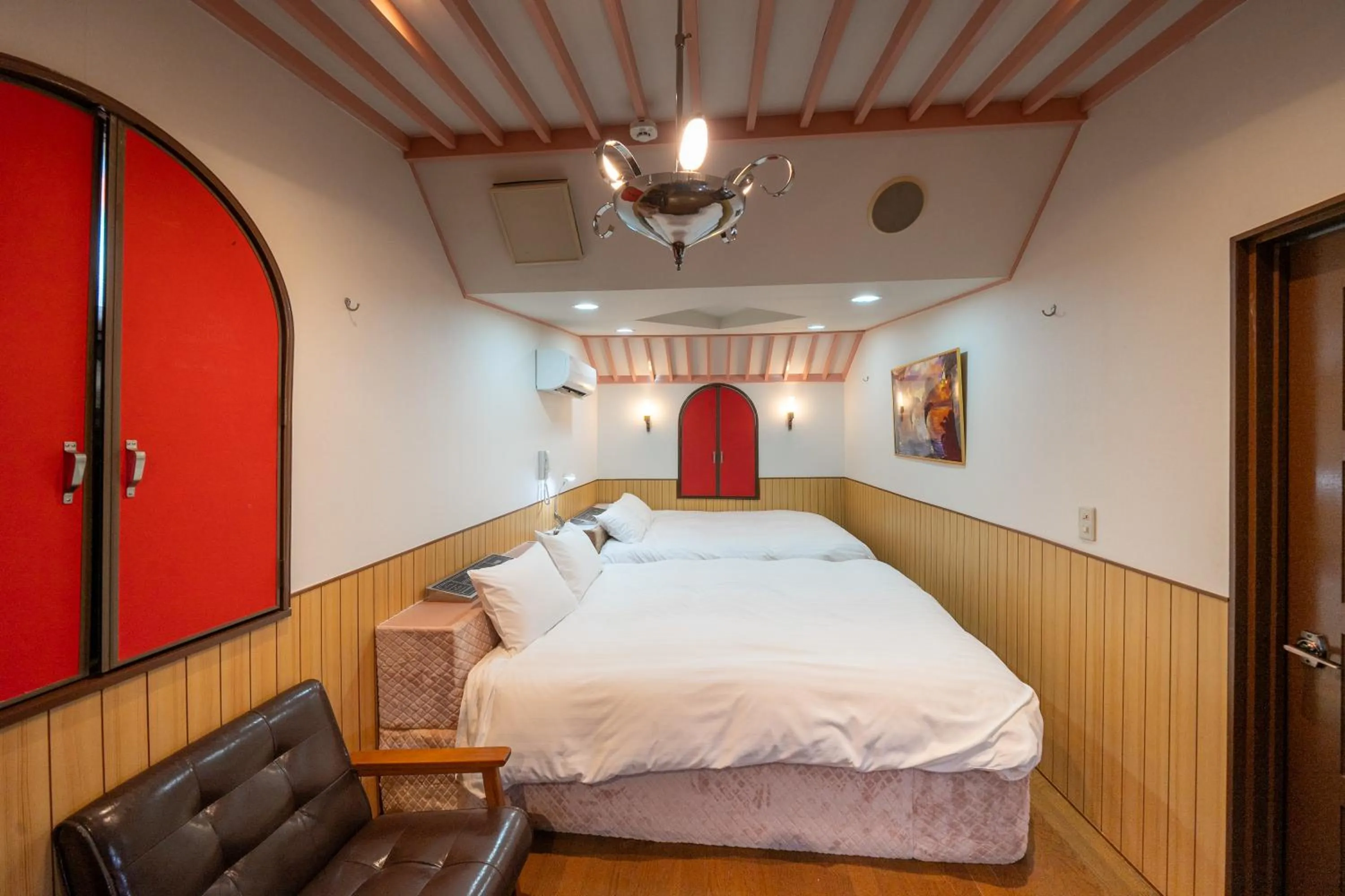 Bed in Grand Hotel Narita Airport