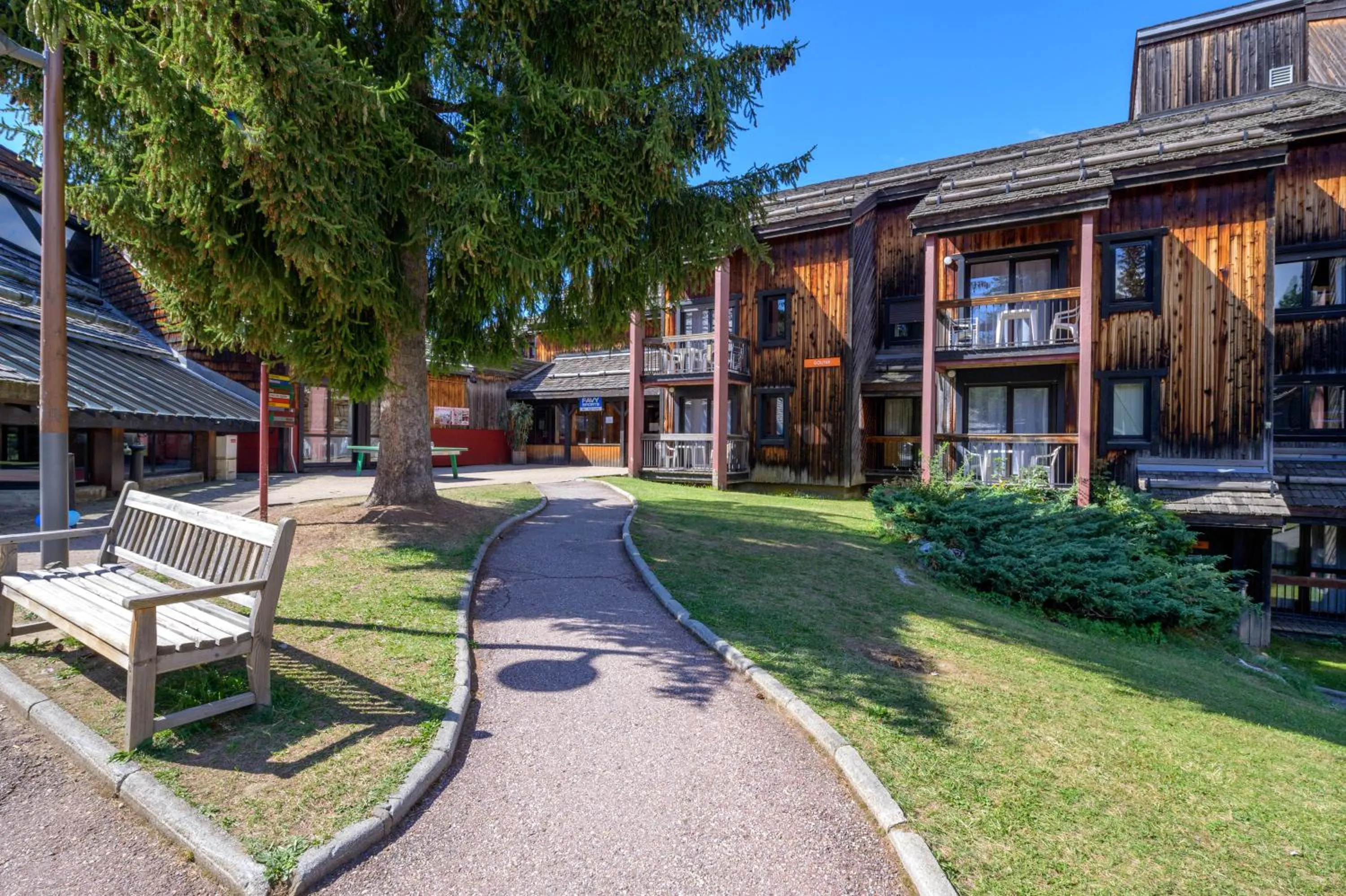 Property building in Village Club Les Tavaillons