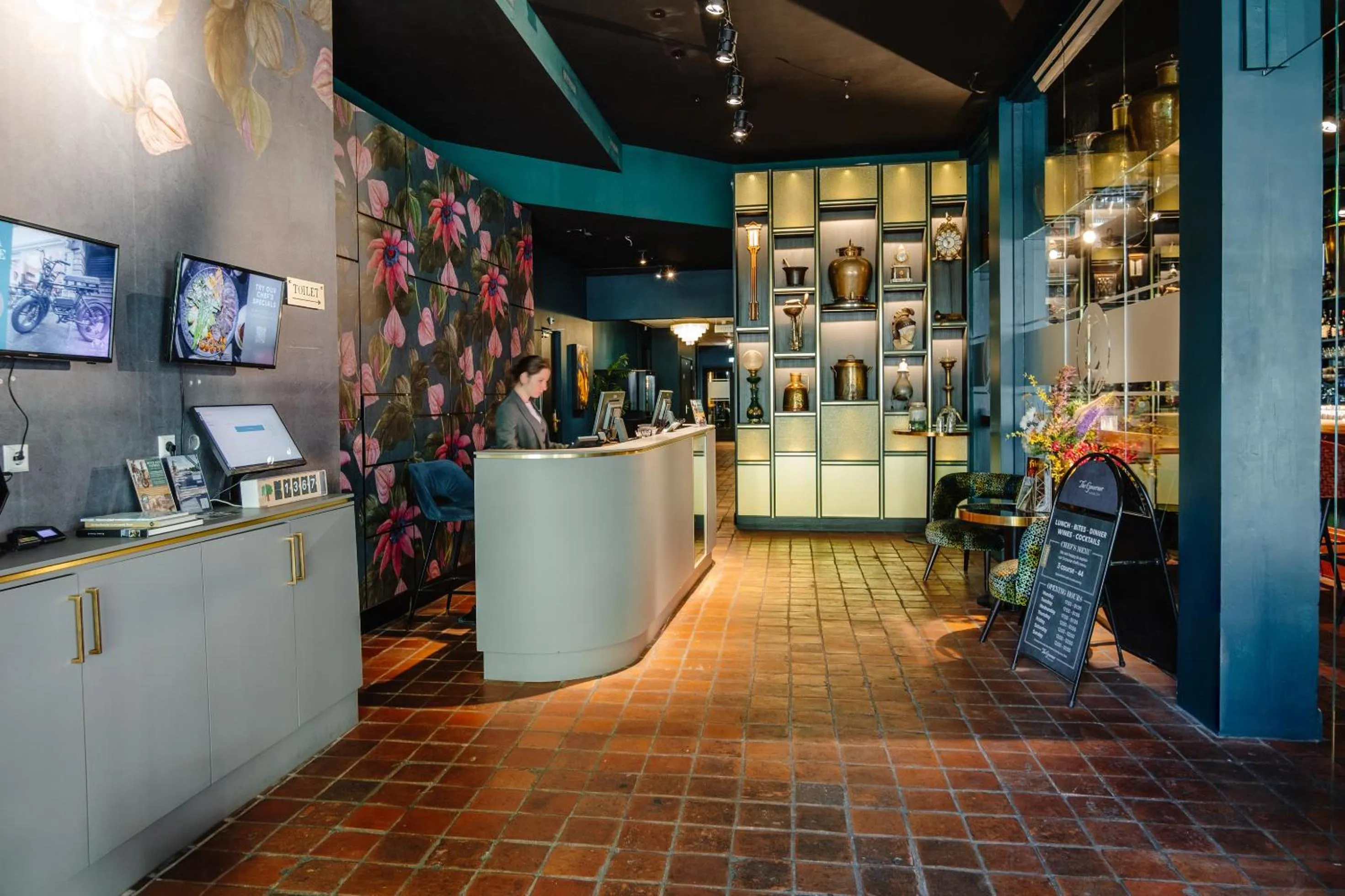 Lobby or reception in Ambassador City Centre Hotel