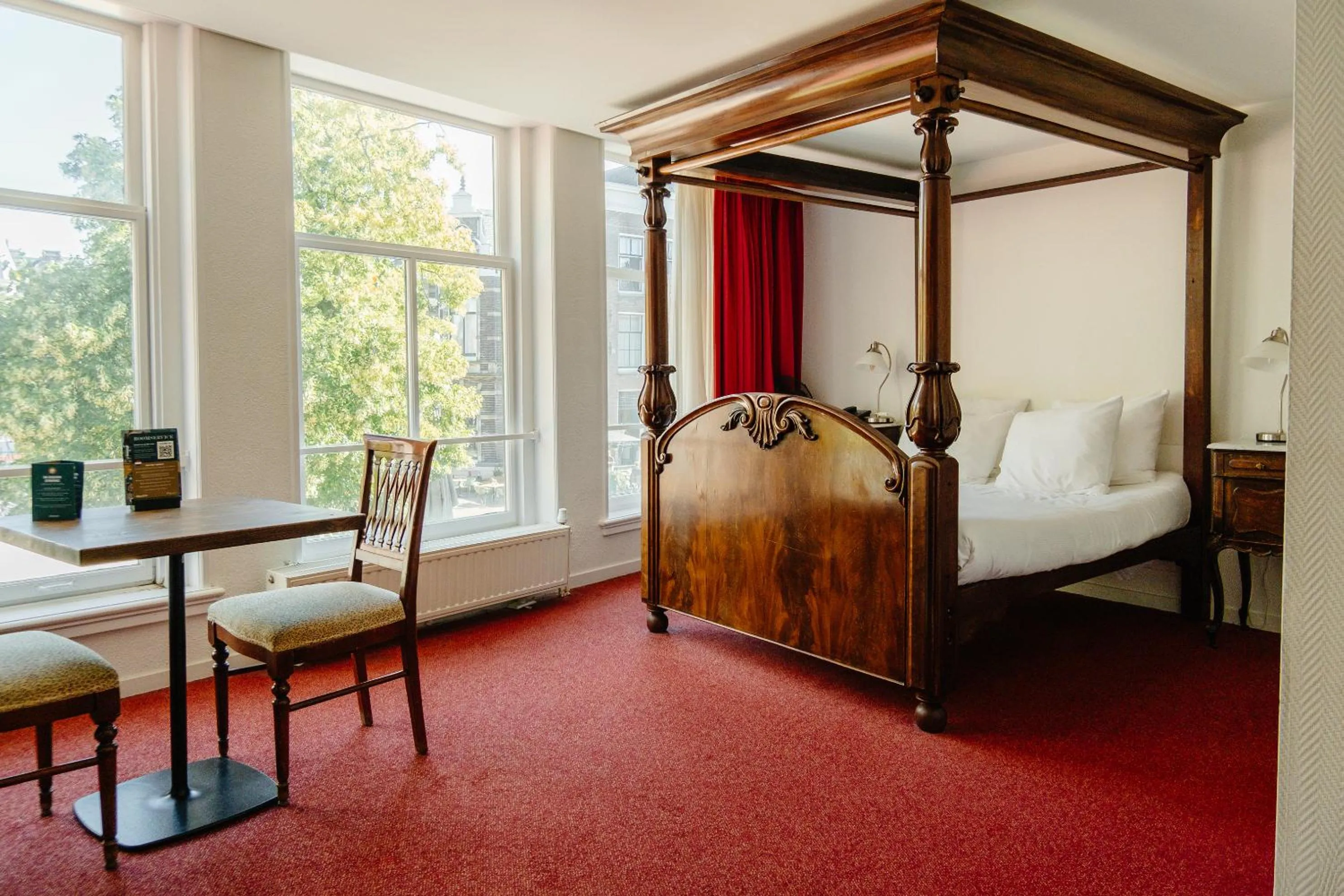 Bed in Ambassador City Centre Hotel