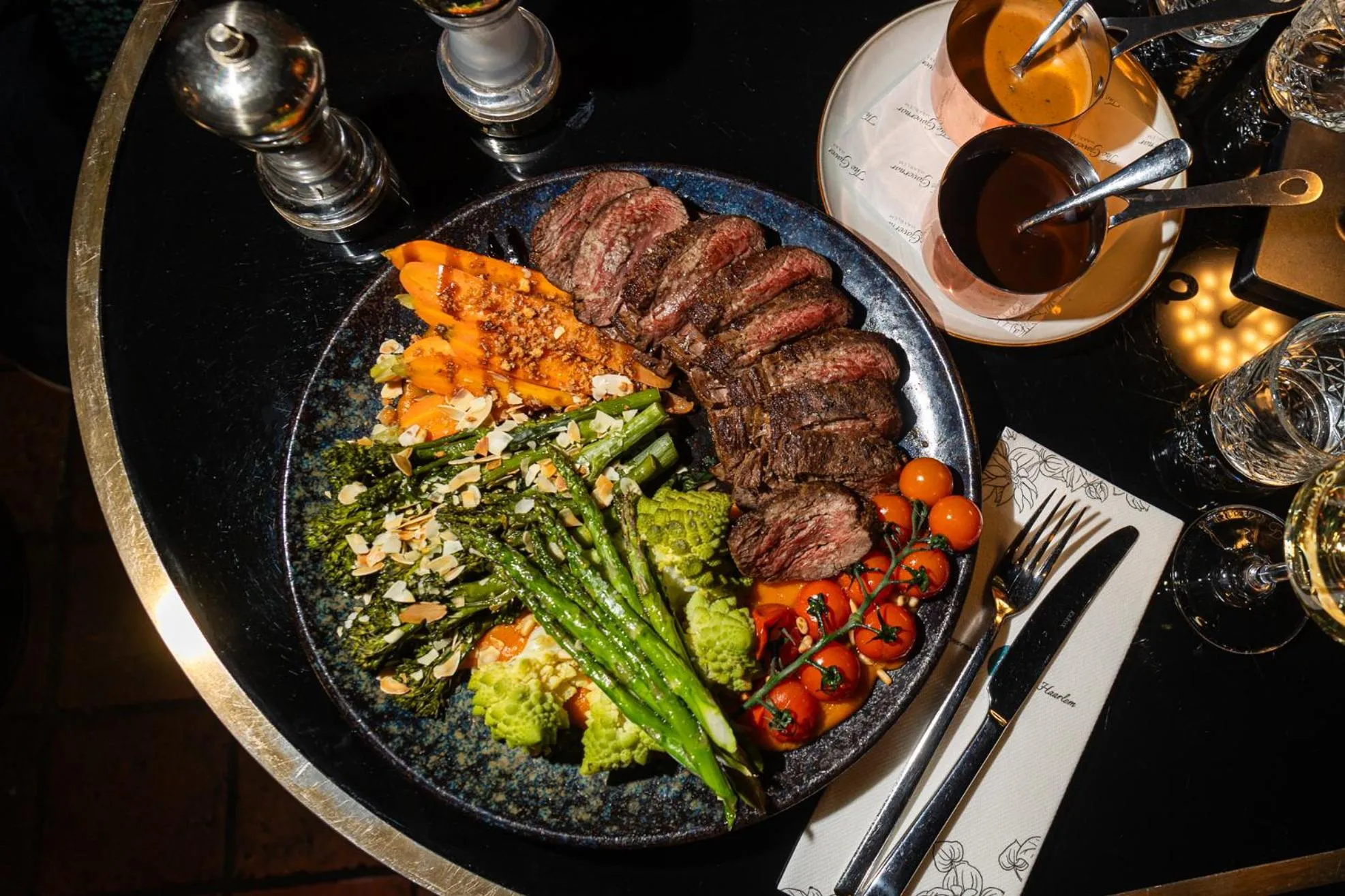 Restaurant/places to eat in Ambassador City Centre Hotel