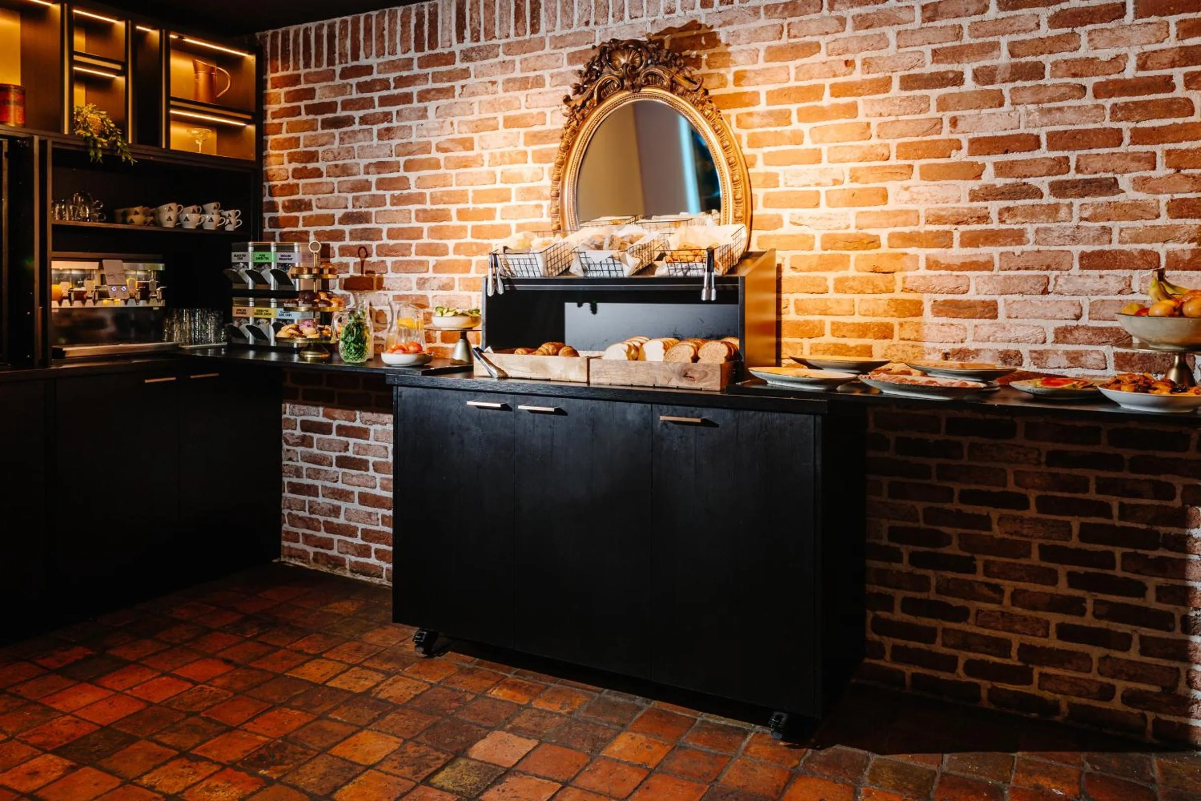 Breakfast in Ambassador City Centre Hotel