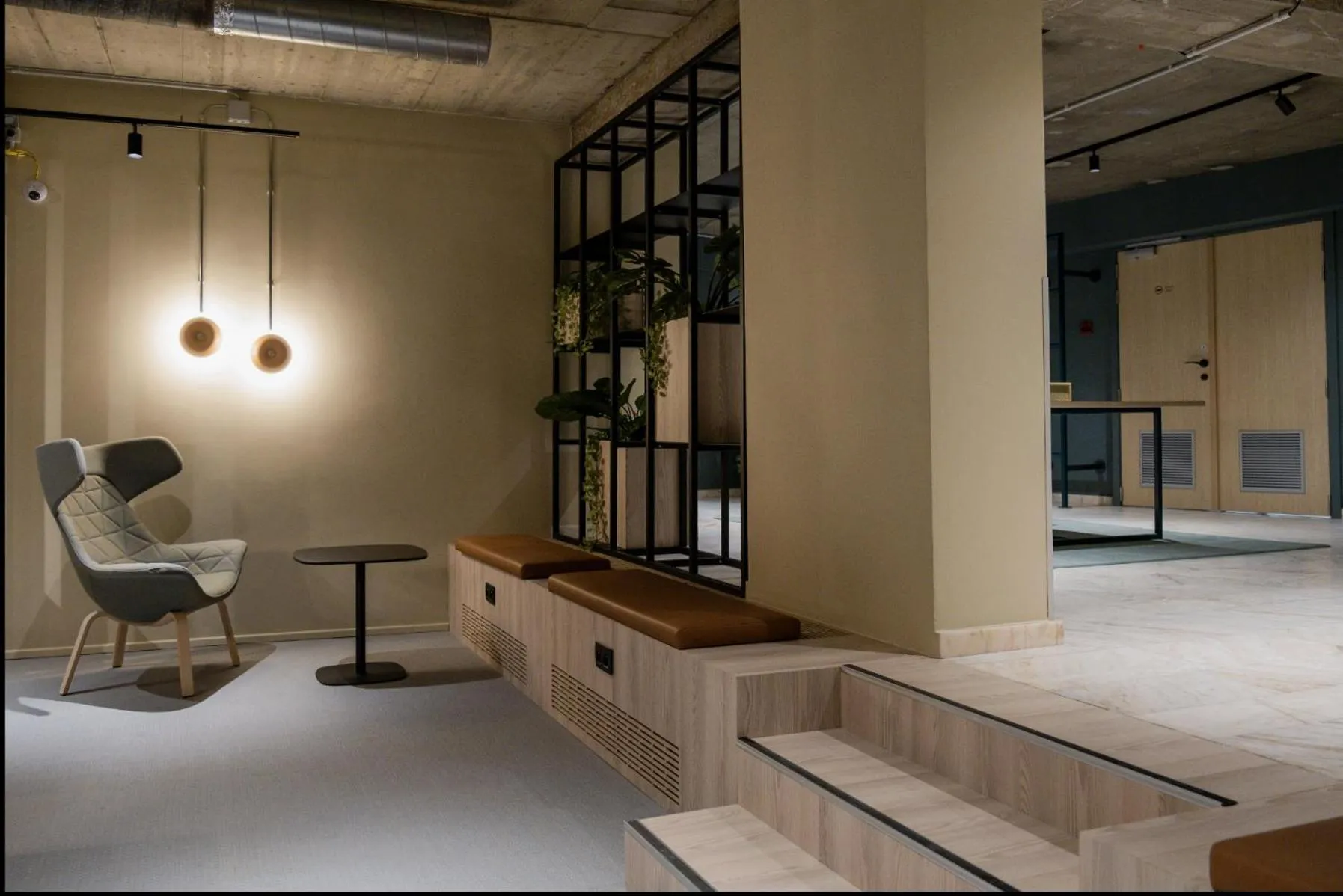 Communal lounge/ TV room in Citybox Brussels Centre Louise