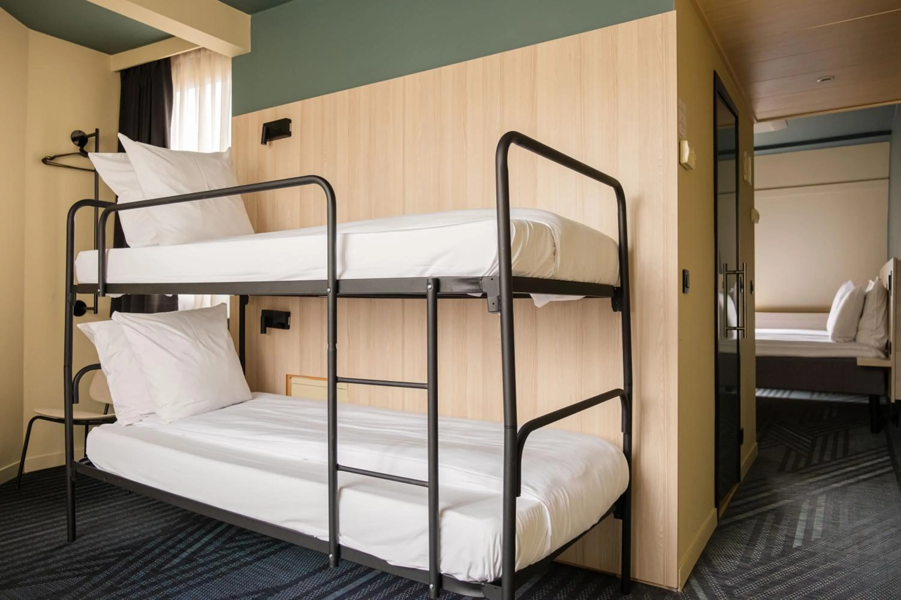 bunk bed, Bed in Citybox Brussels Centre Louise