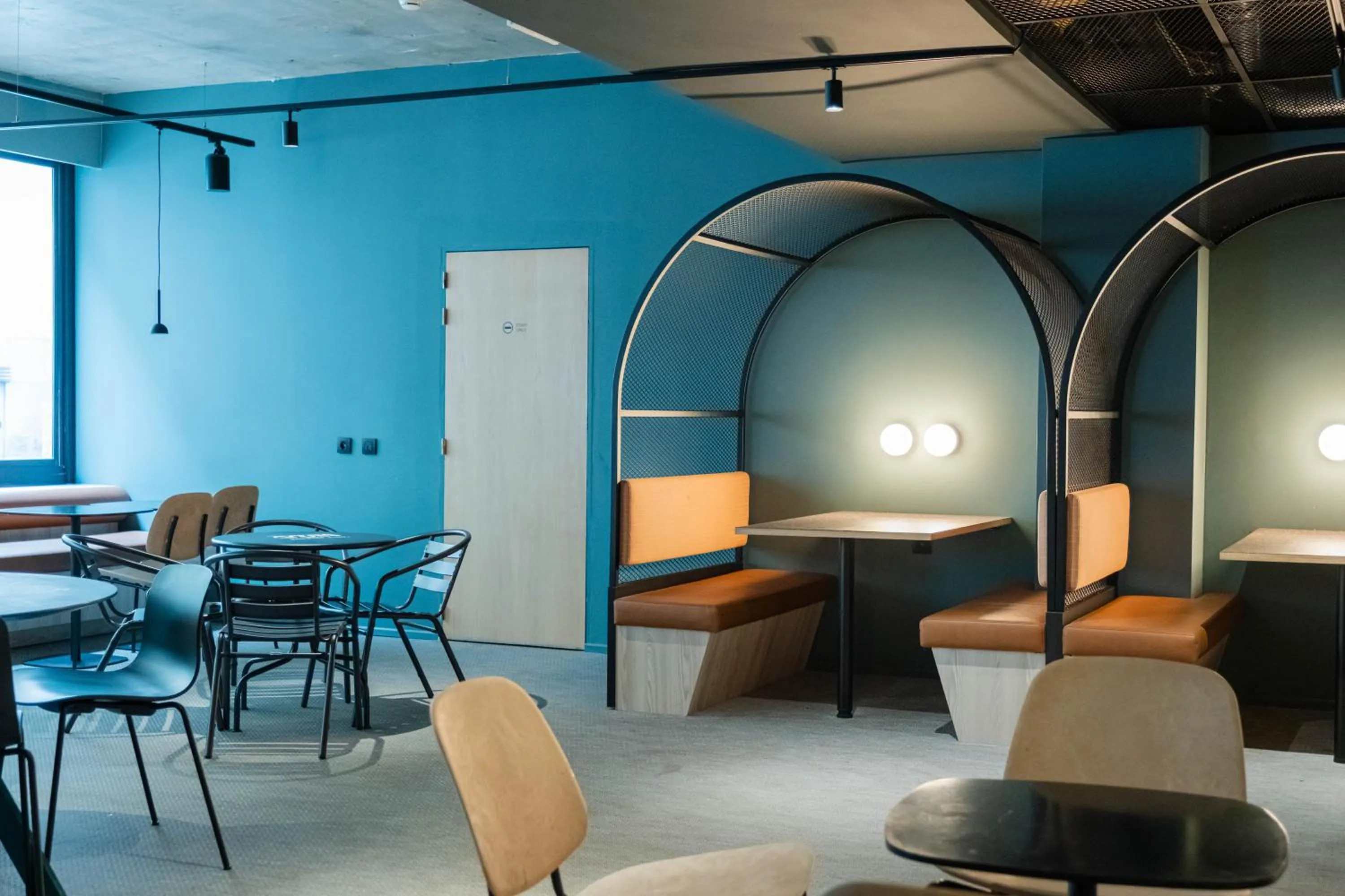 Seating area in Citybox Brussels Centre Louise