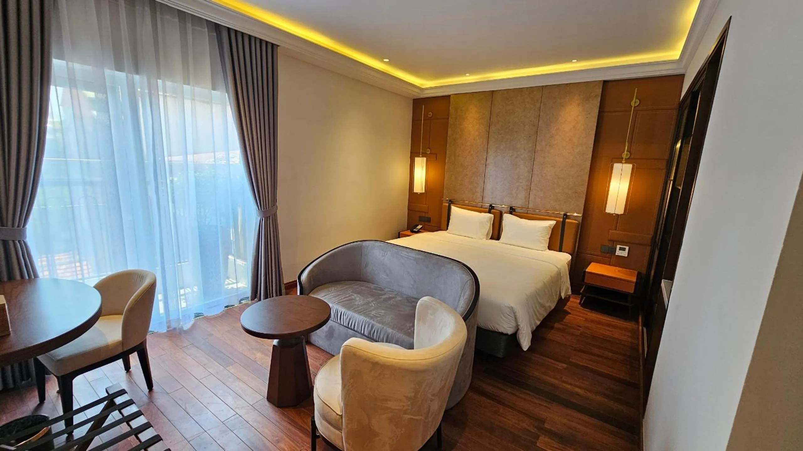 Photo of the whole room, Bed in Minerva Premium Hotel