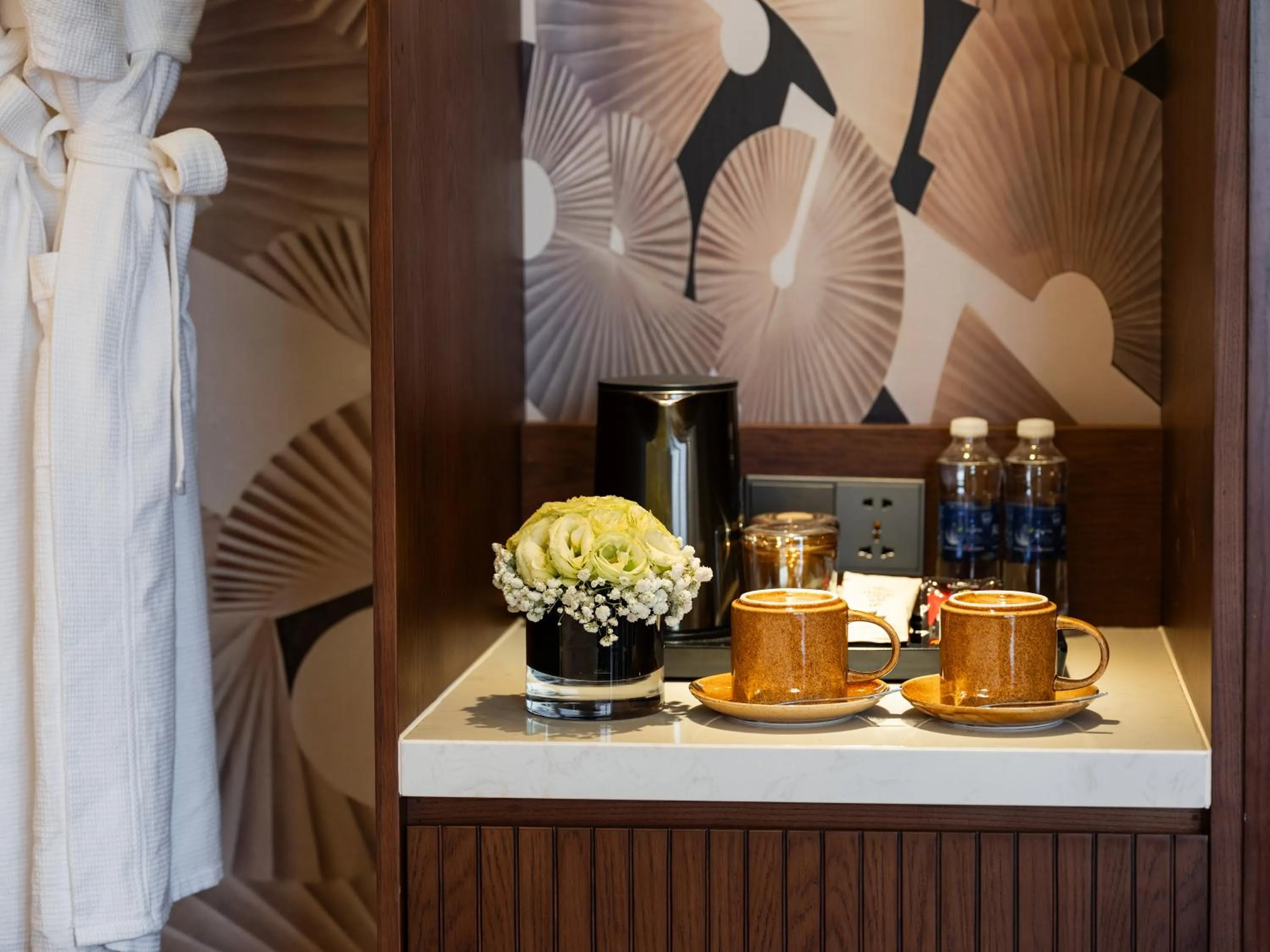 Coffee/tea facilities in Minerva Premium Hotel