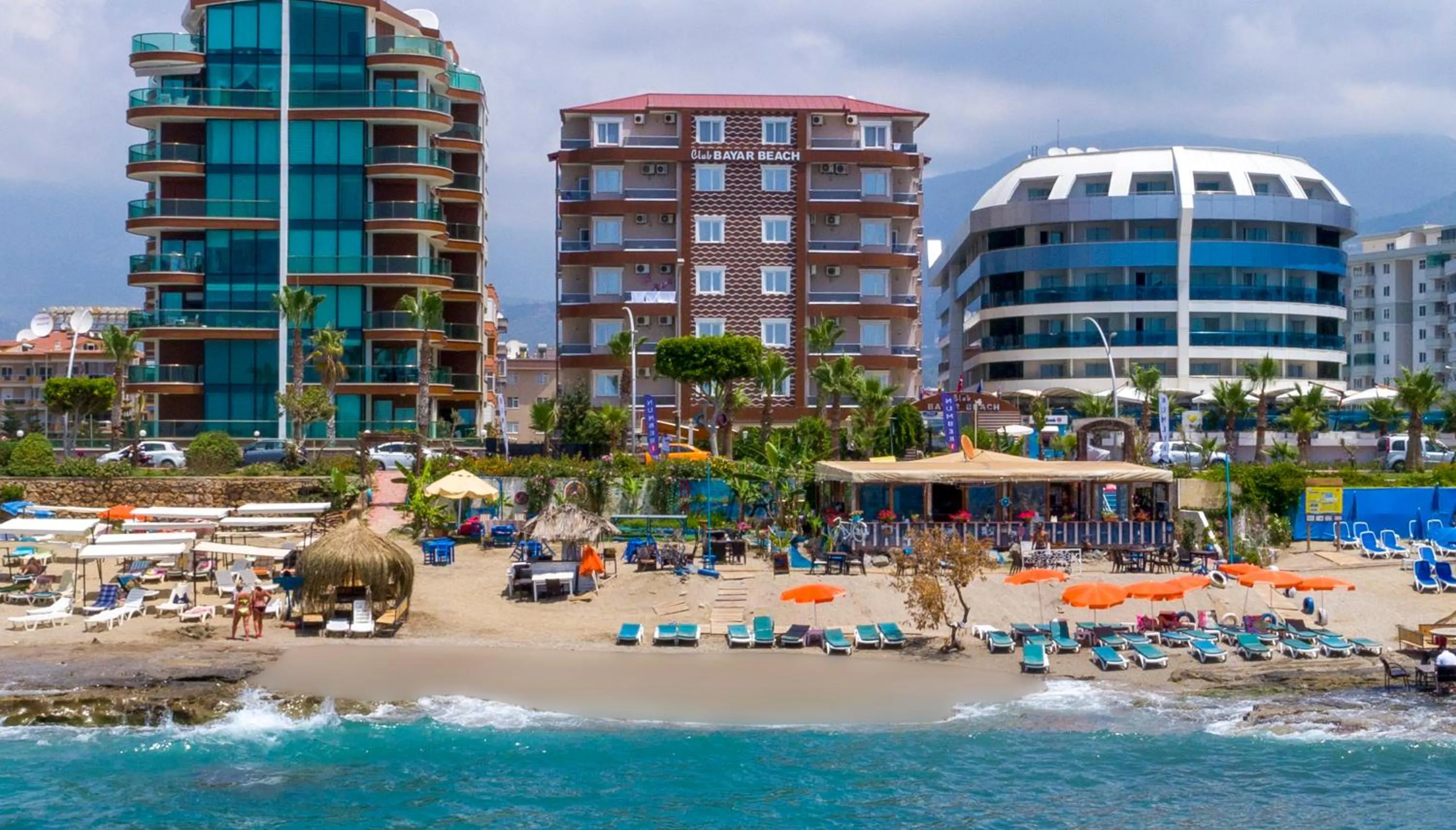 Property building in Club Bayar Beach Hotel