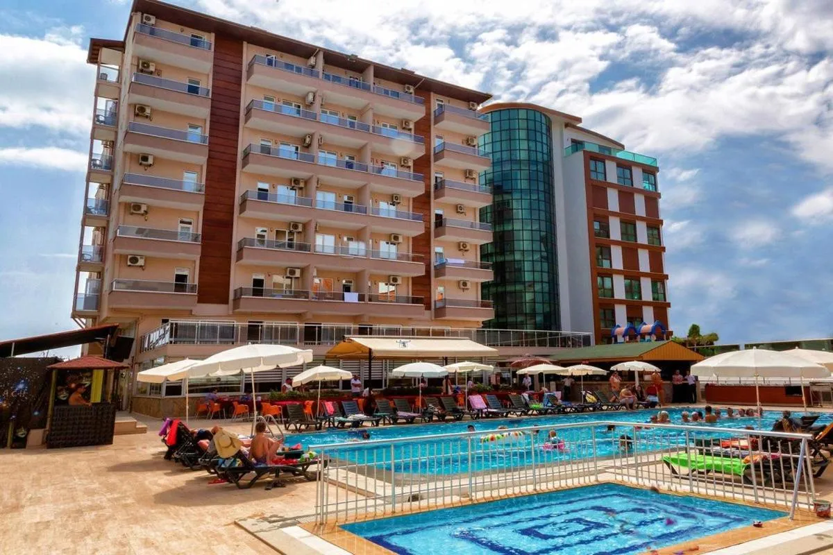 Property building in Club Bayar Beach Hotel