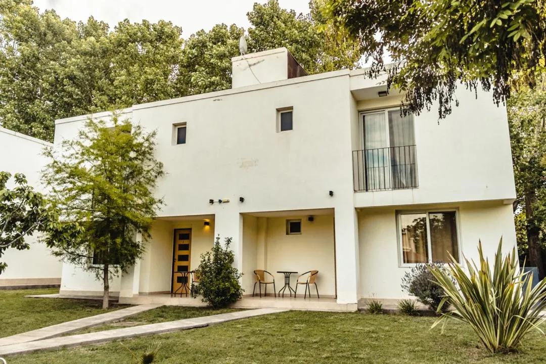 Facade/entrance in Villa Niagara