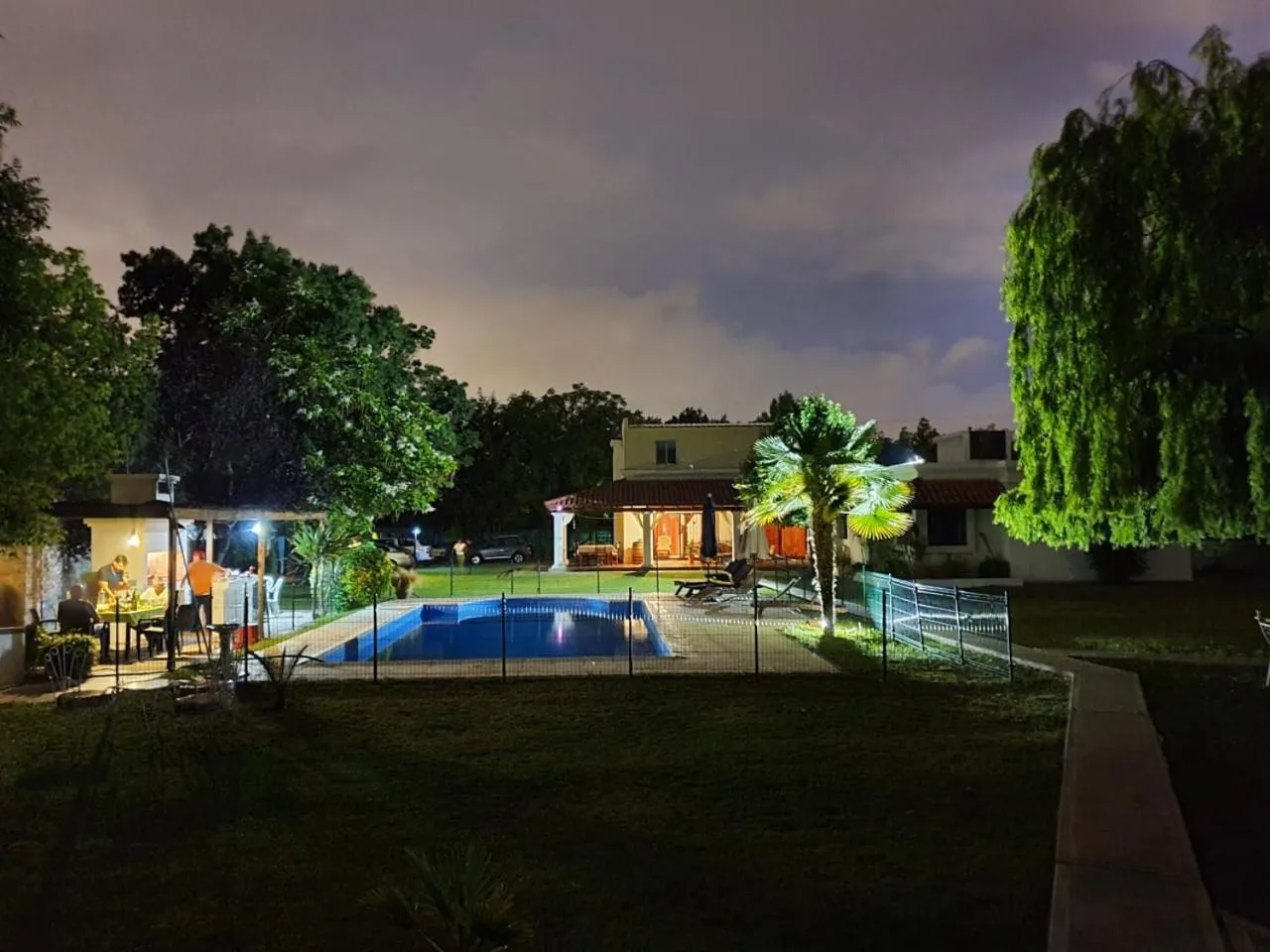 Night in Villa Niagara