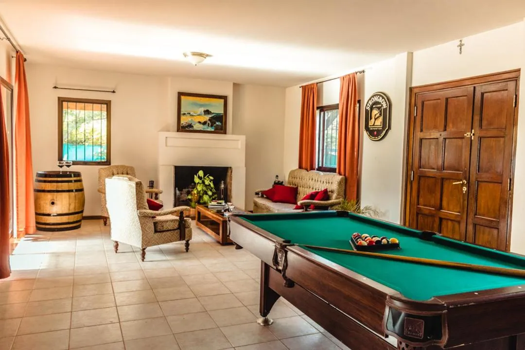 Billiard in Villa Niagara