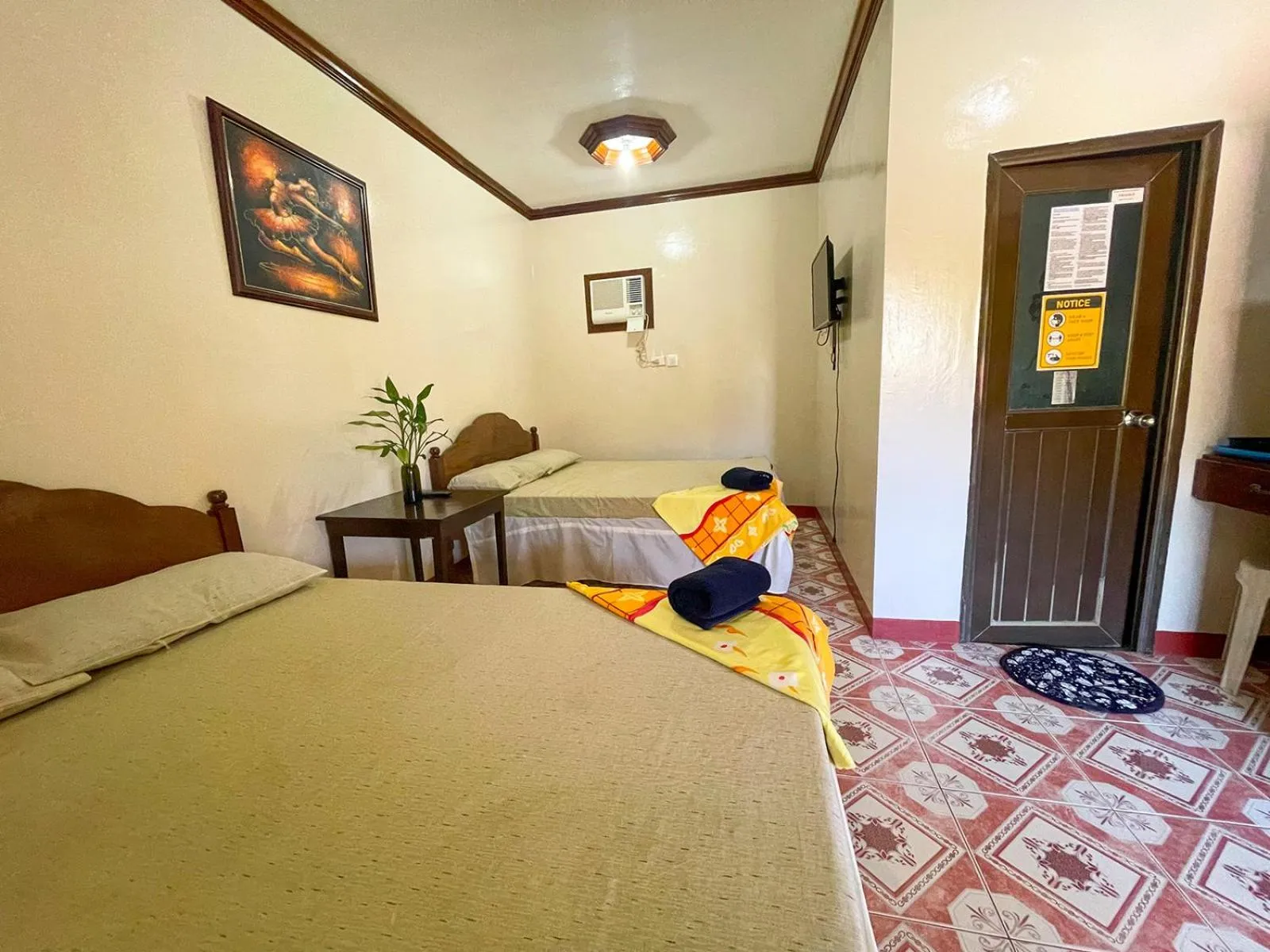 Bed in Delgados Resort Puerto Galera powered by Cocotel