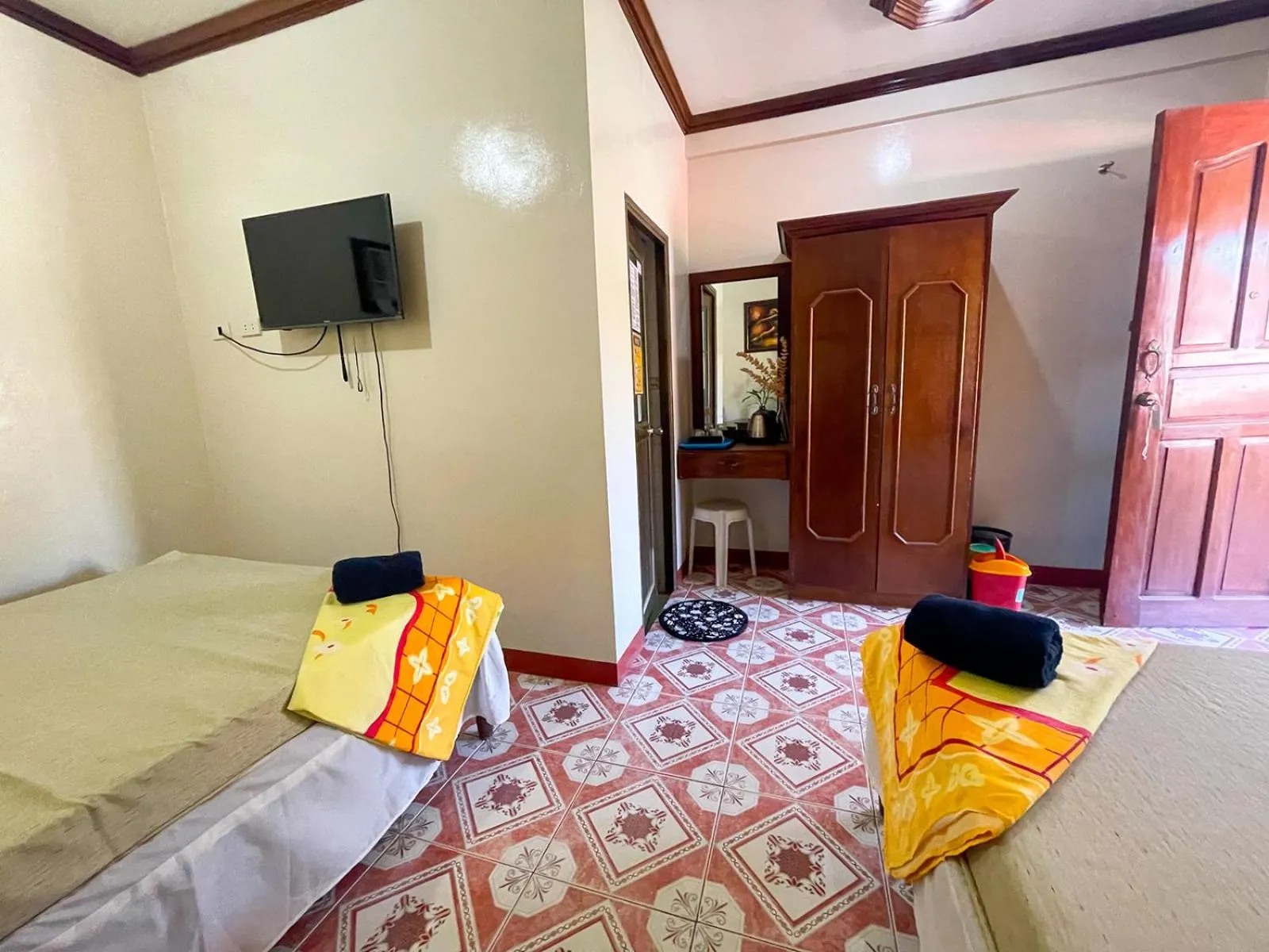 Bed in Delgados Resort Puerto Galera powered by Cocotel