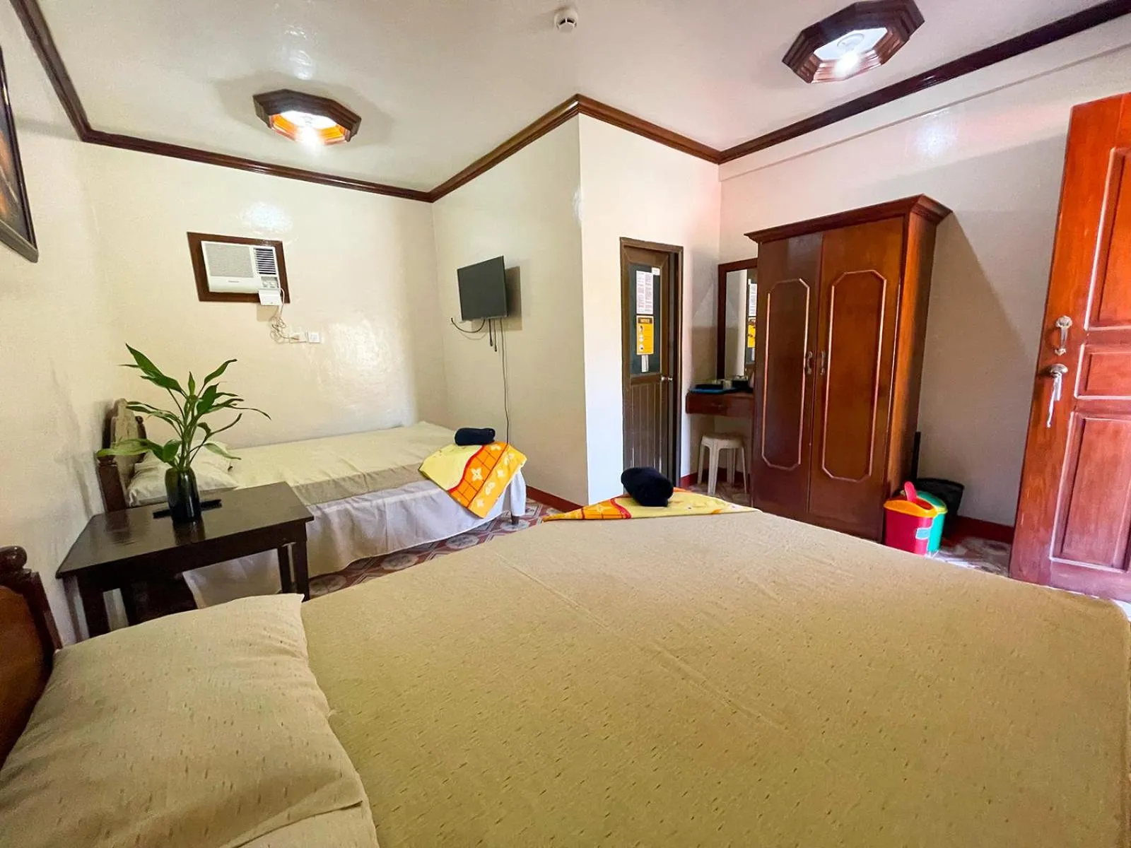 Bed in Delgados Resort Puerto Galera powered by Cocotel