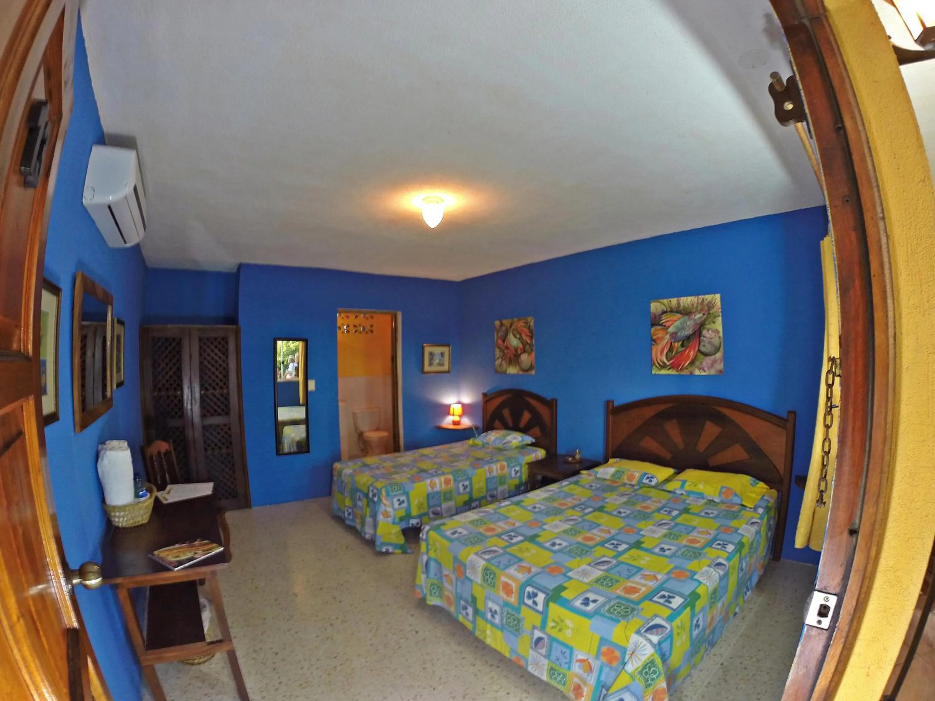 Photo of the whole room, Bed in Hotel Cafe del Sol