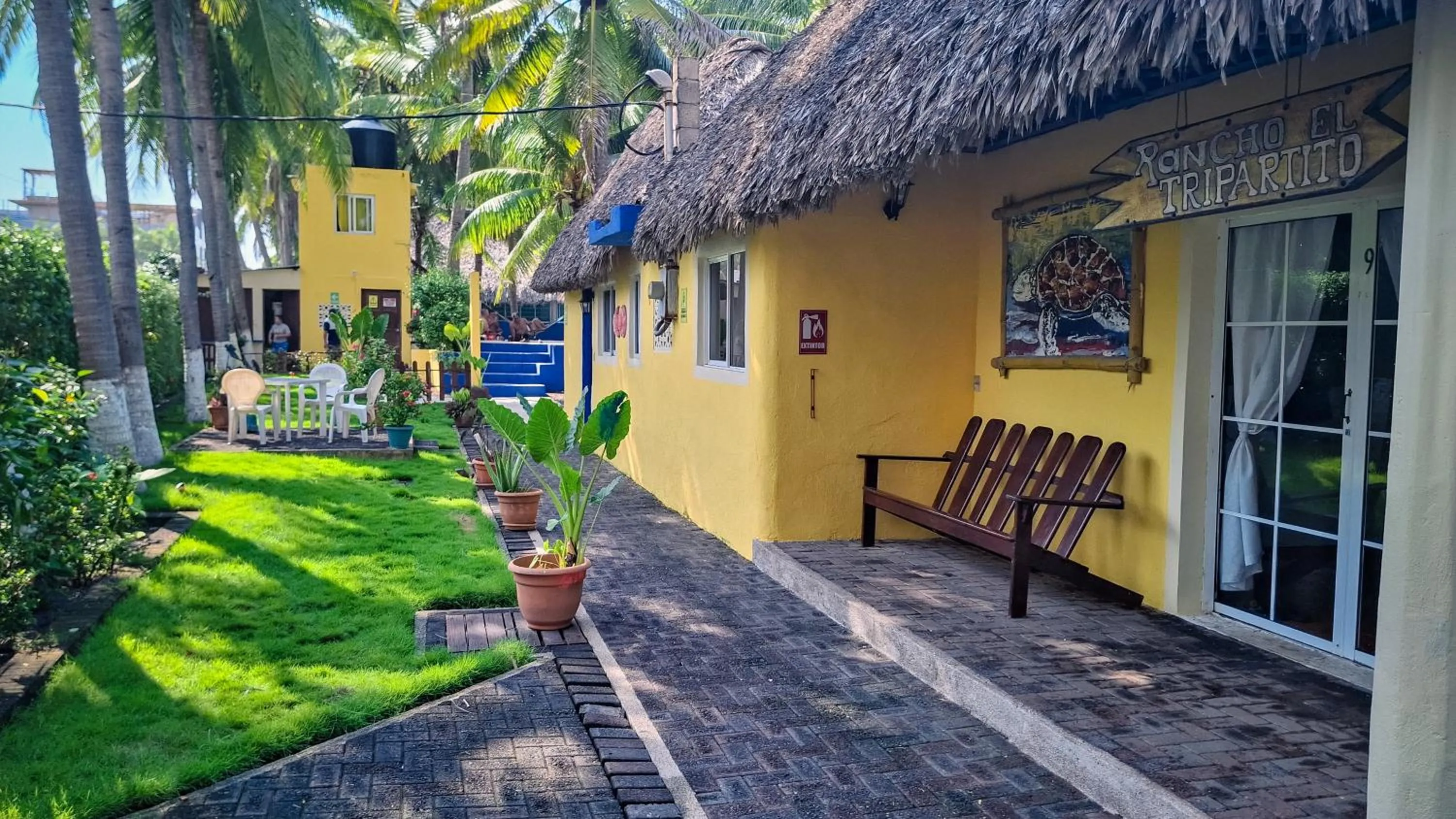 Patio in Hotel Cafe del Sol