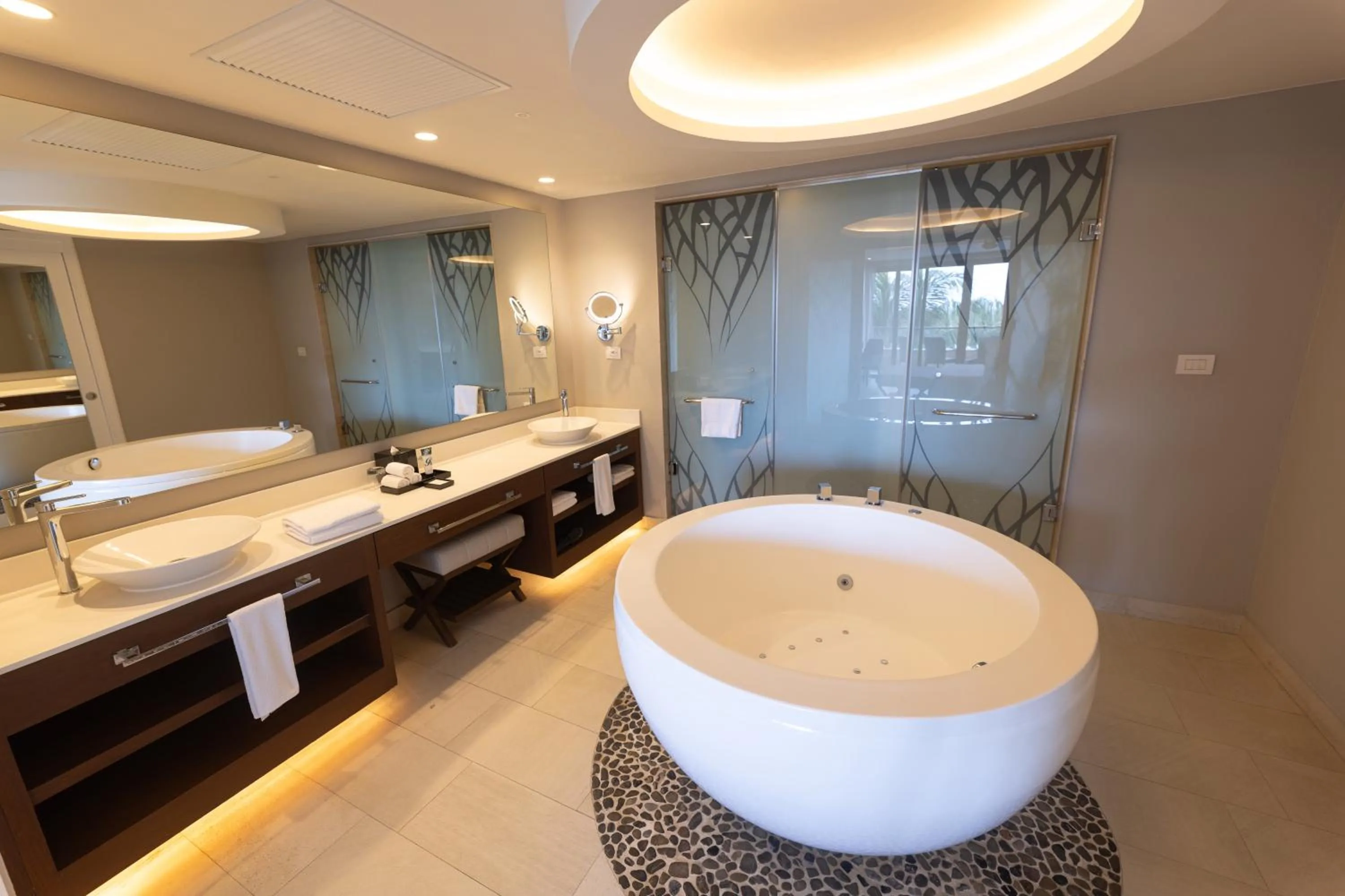 Bathroom in Royalton Riviera Cancun, An Autograph Collection All-Inclusive Resort & Casino