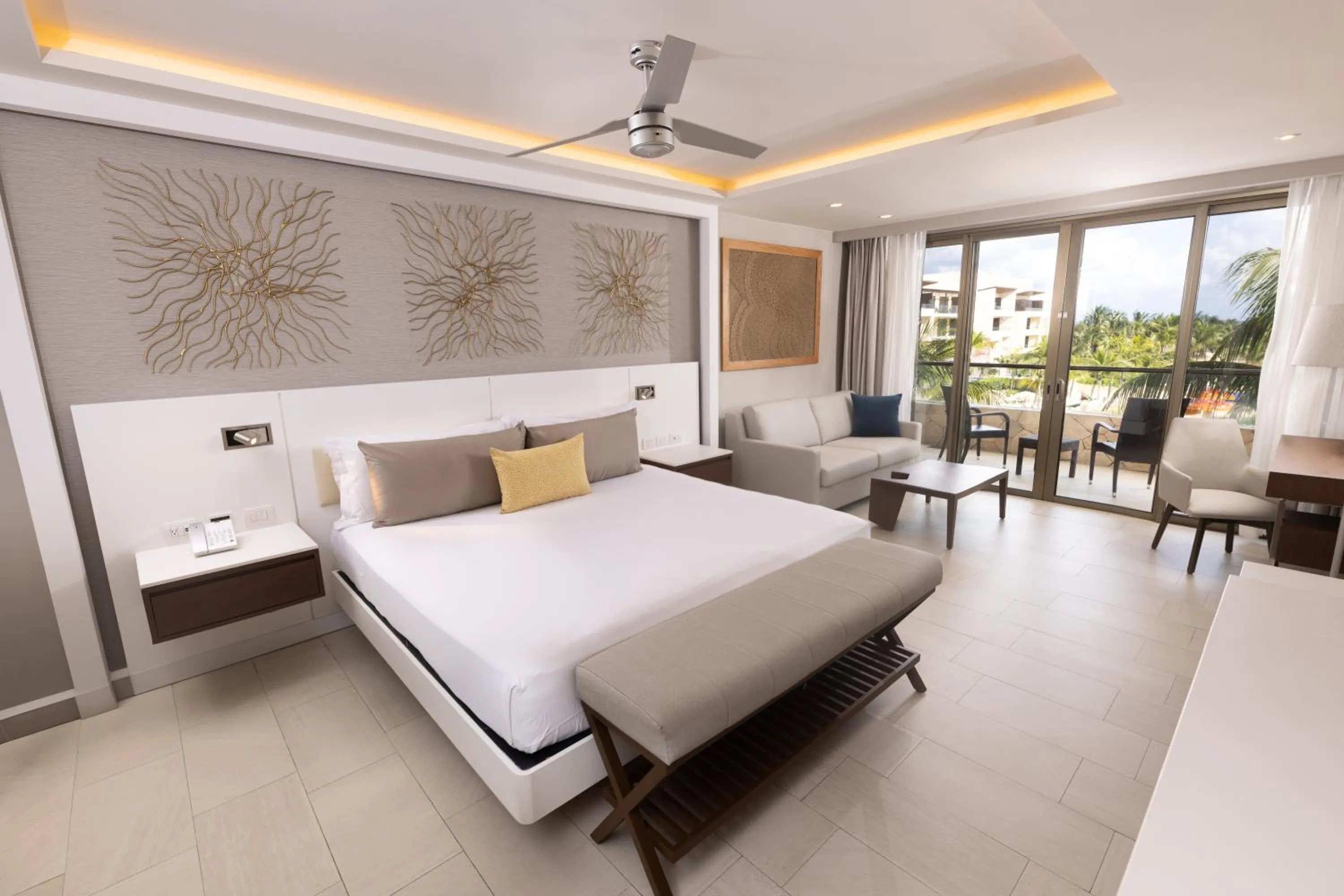 Bedroom, Bed in Royalton Riviera Cancun, An Autograph Collection All-Inclusive Resort & Casino