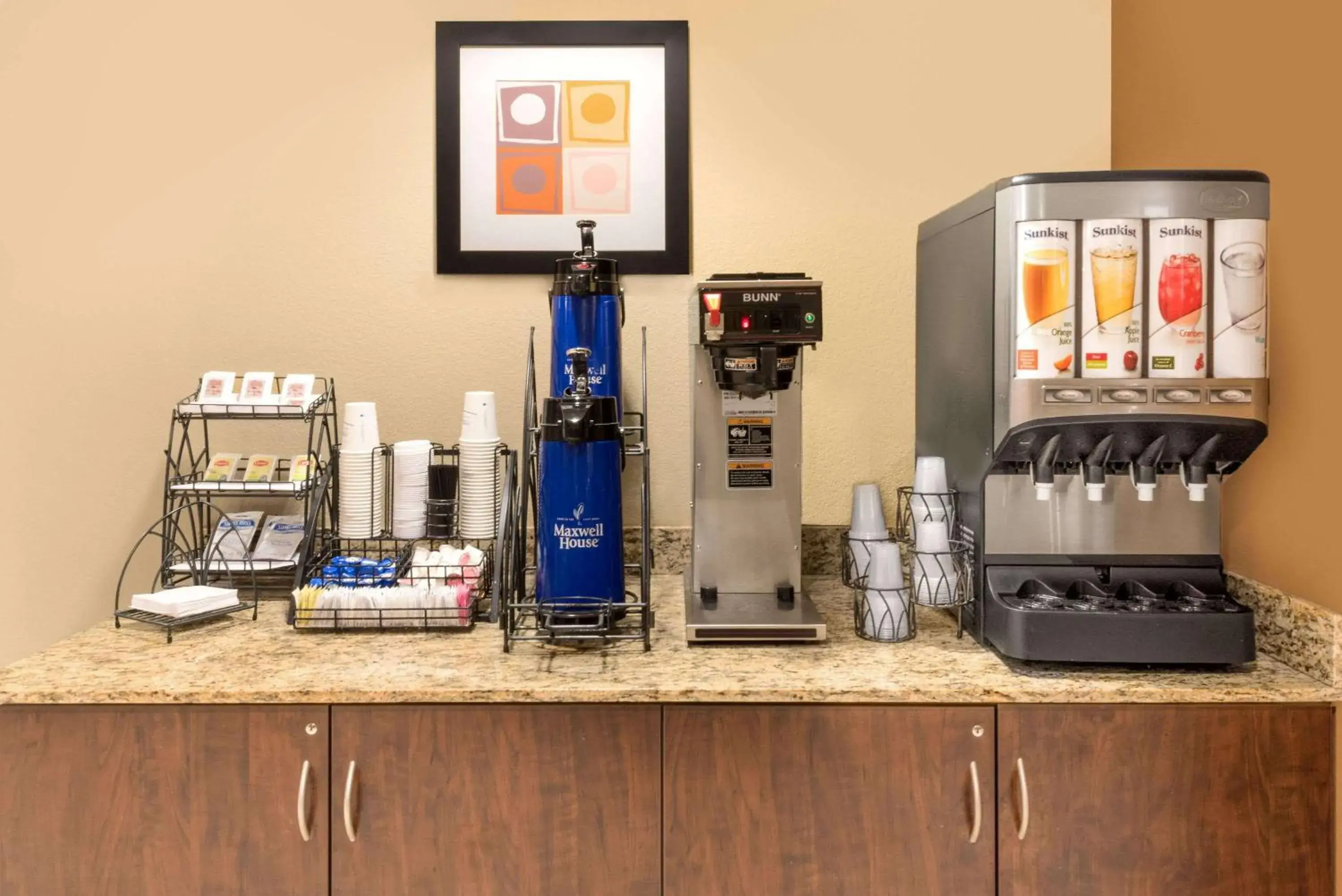 Restaurant/places to eat in Microtel Inn & Suites by Wyndham Restaurant/places to eat in Microtel Inn & Suites by Wyndham