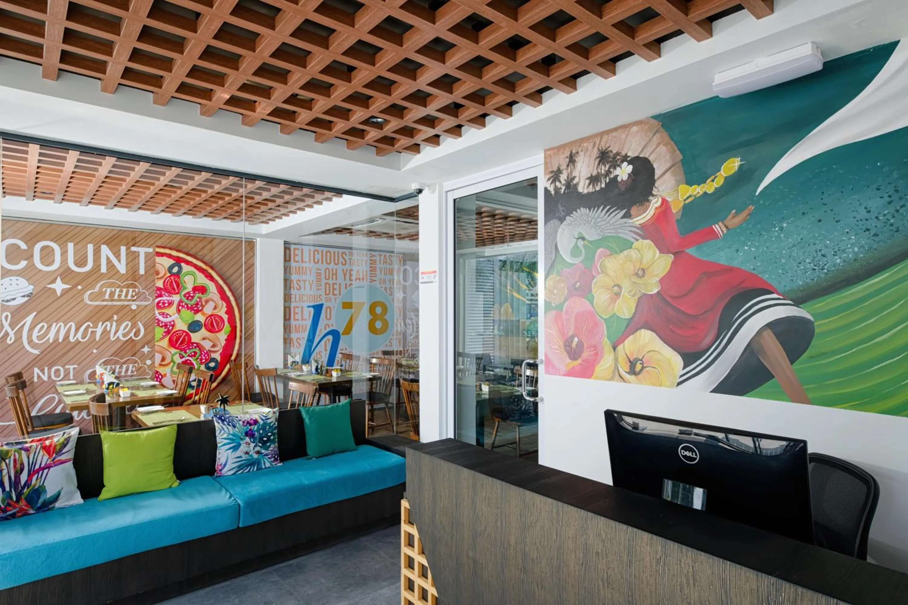 Decorative detail in h78 Veli